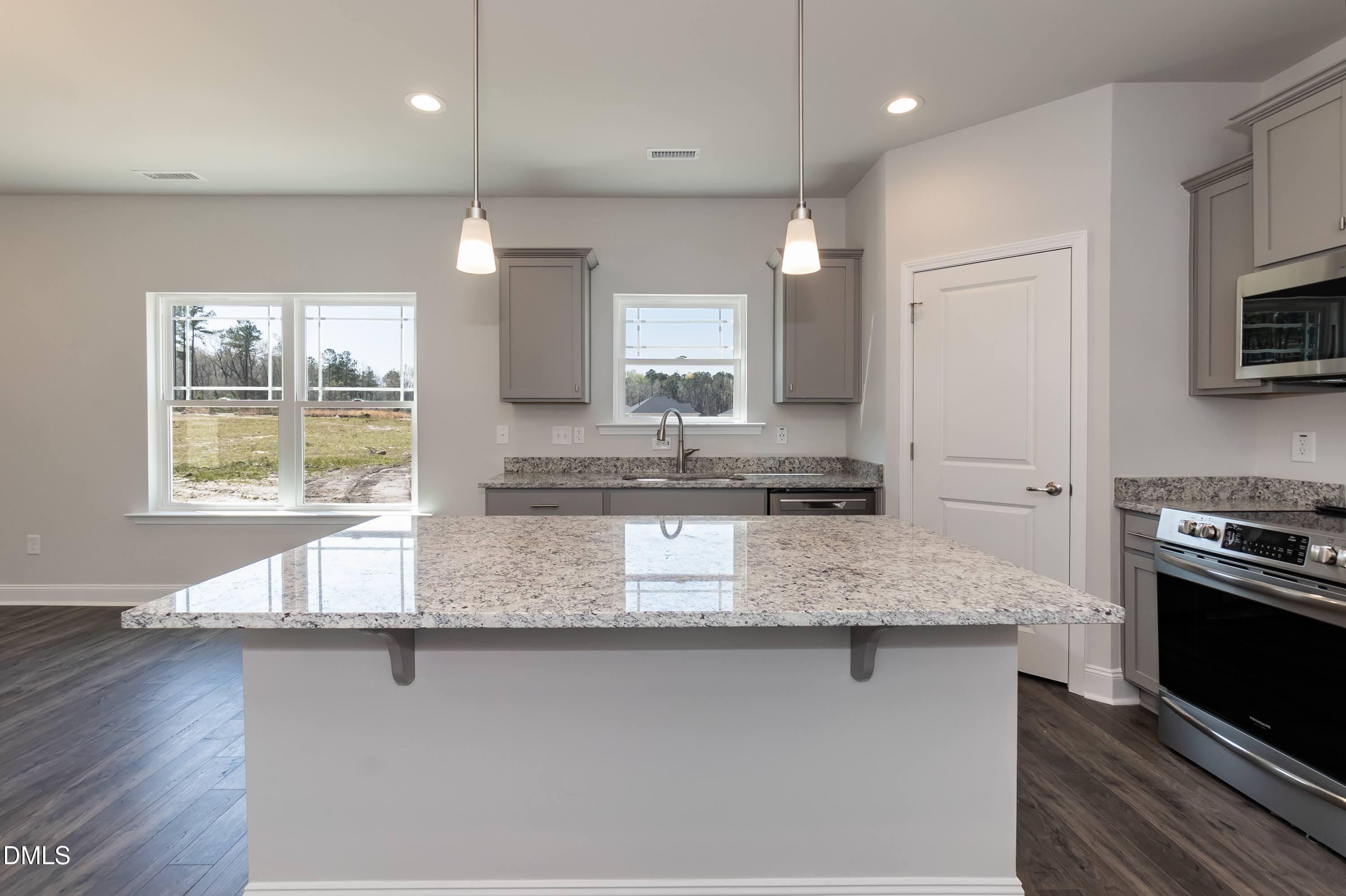 Kitchen 02