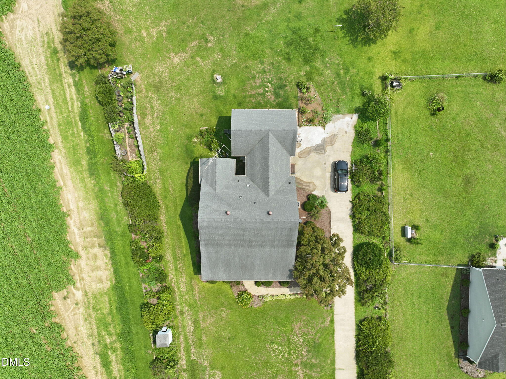 Exterior photo of 352 Carr Church Road, Clinton, NC 28328. MLS: 10182487