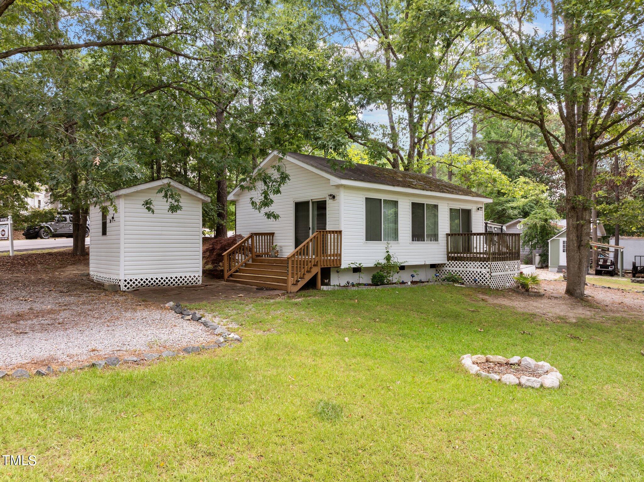 property-img