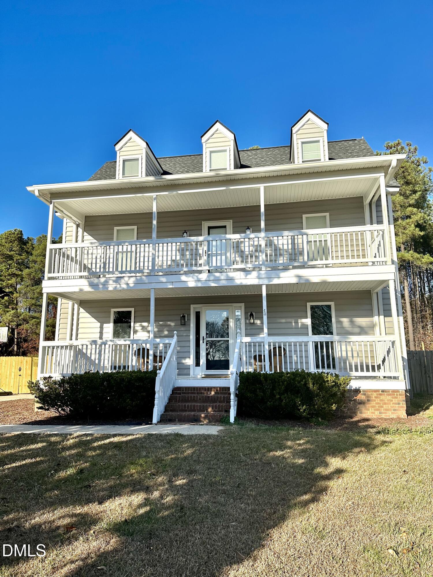2037 Queen Charlotte Place