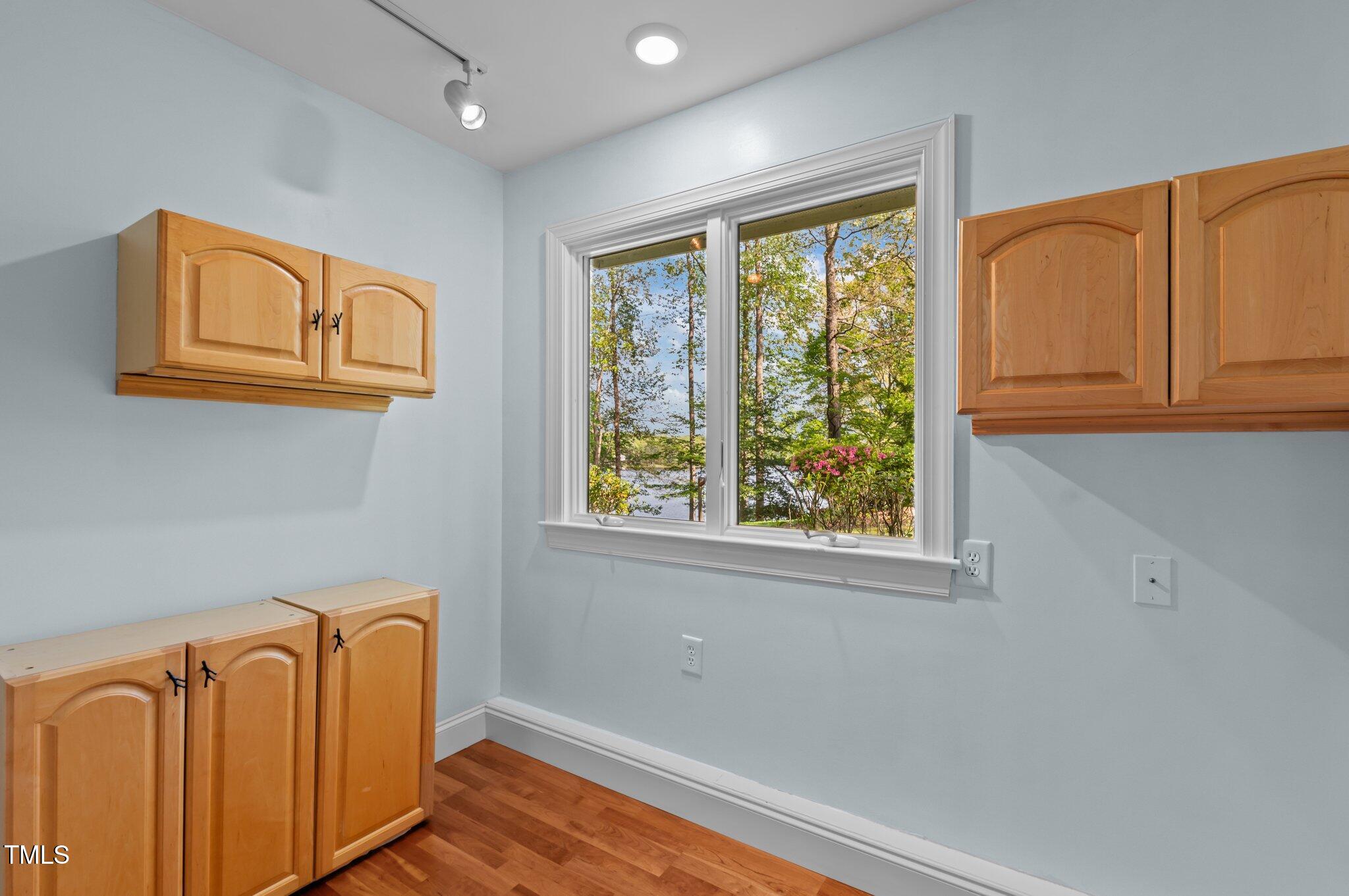 property-img