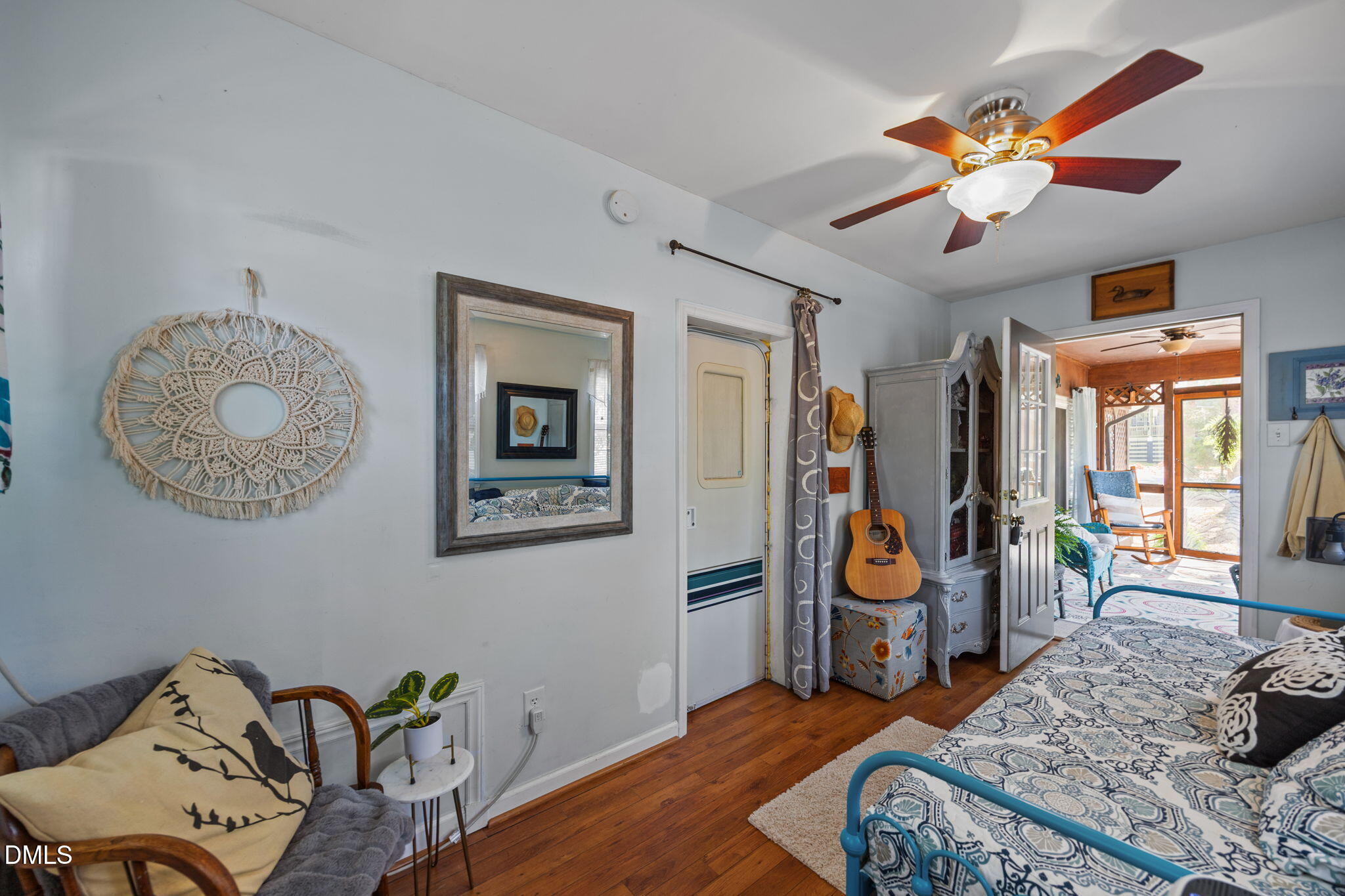 property-img