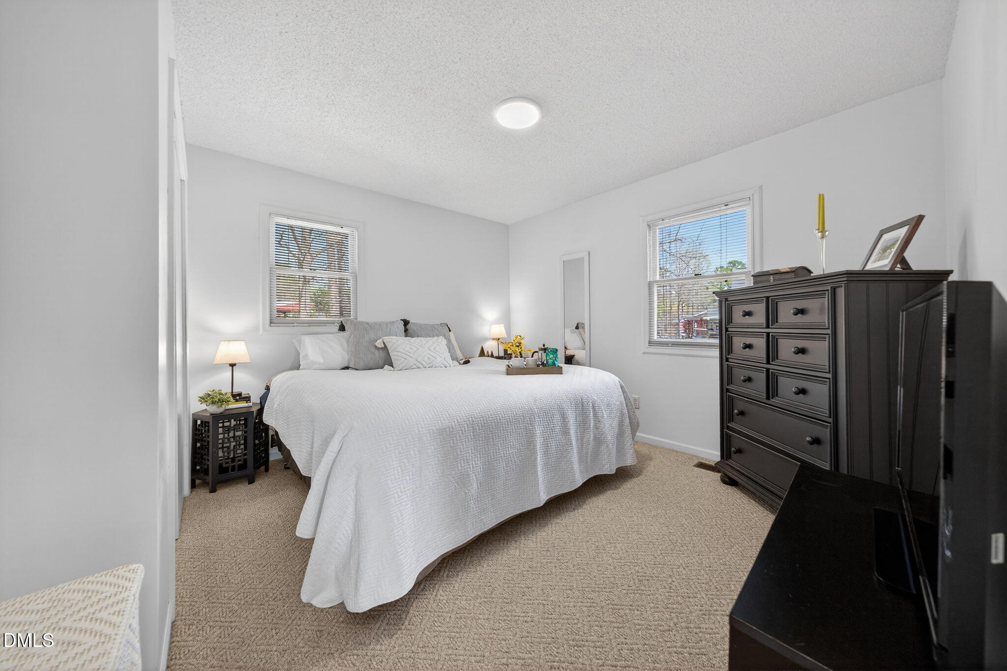 property-img