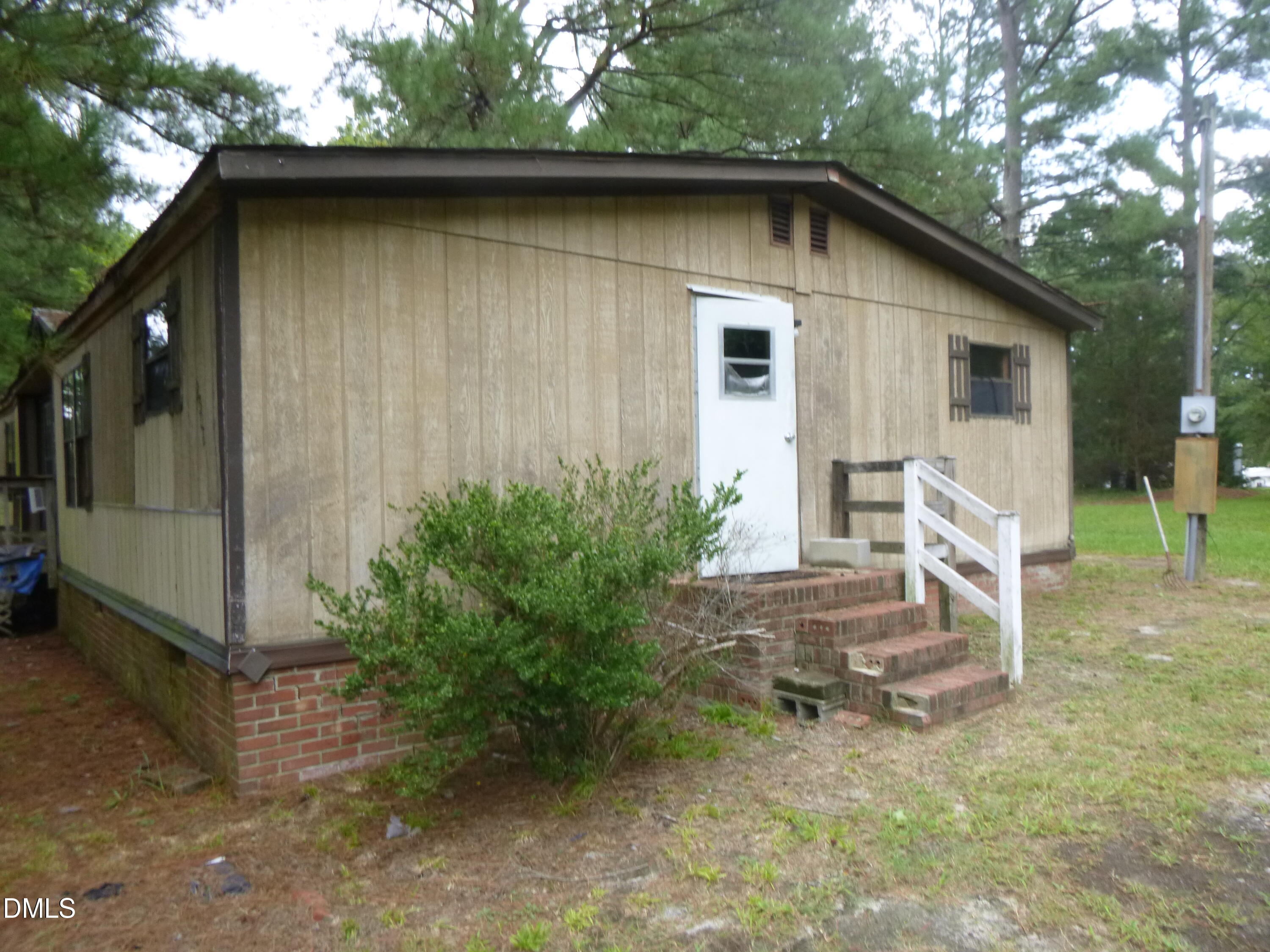 Exterior photo of 2508 Shepard School Road, Zebulon, NC 27597. MLS: 10189171