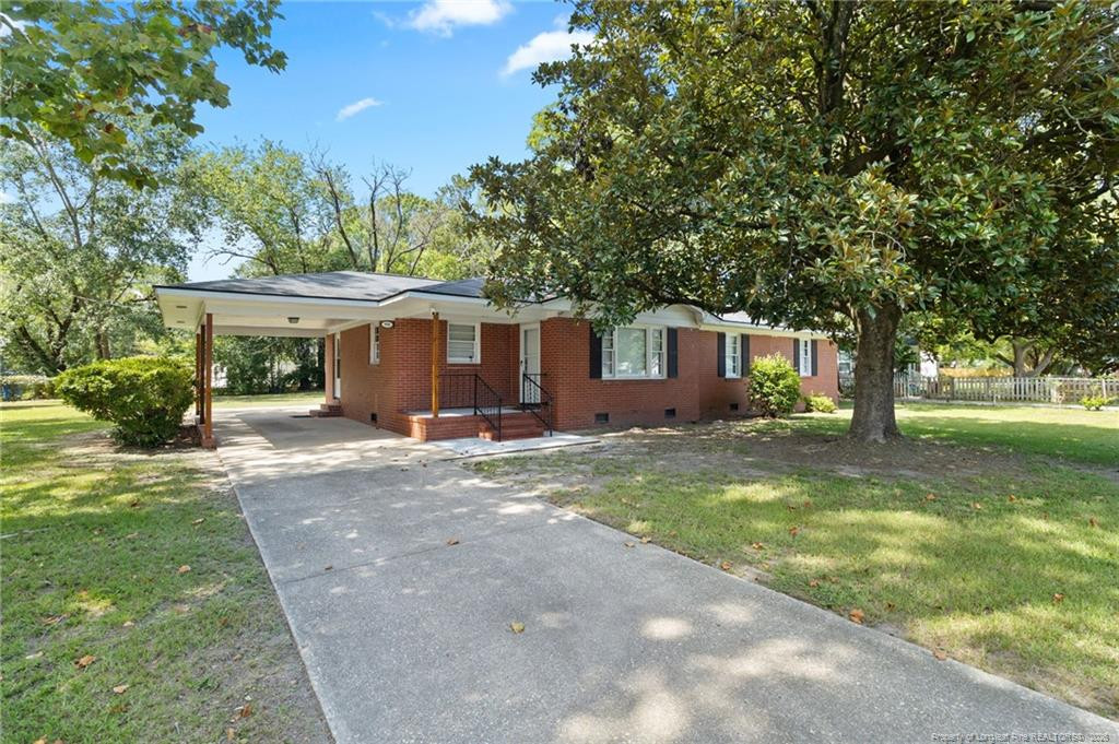 Exterior photo of 808 Hemlock Drive, Fayetteville, NC 28304. MLS: 769281