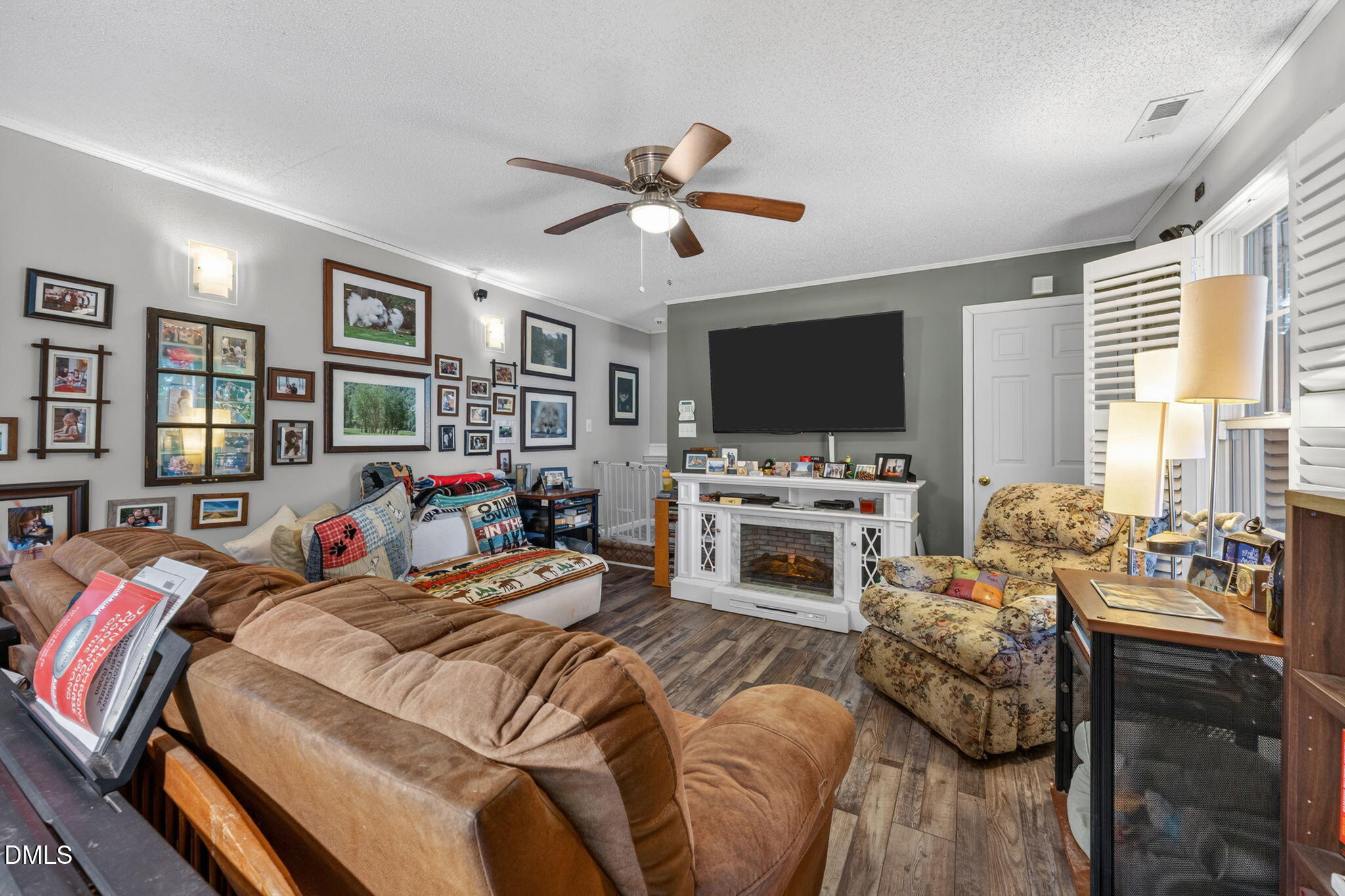 property-img