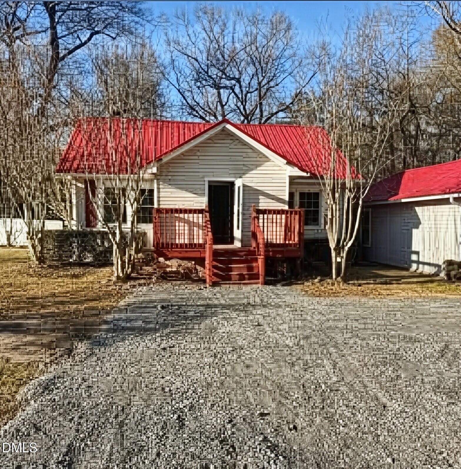 Exterior photo of 2222 Nc-210, Smithfield, NC 27577. MLS: 10186361
