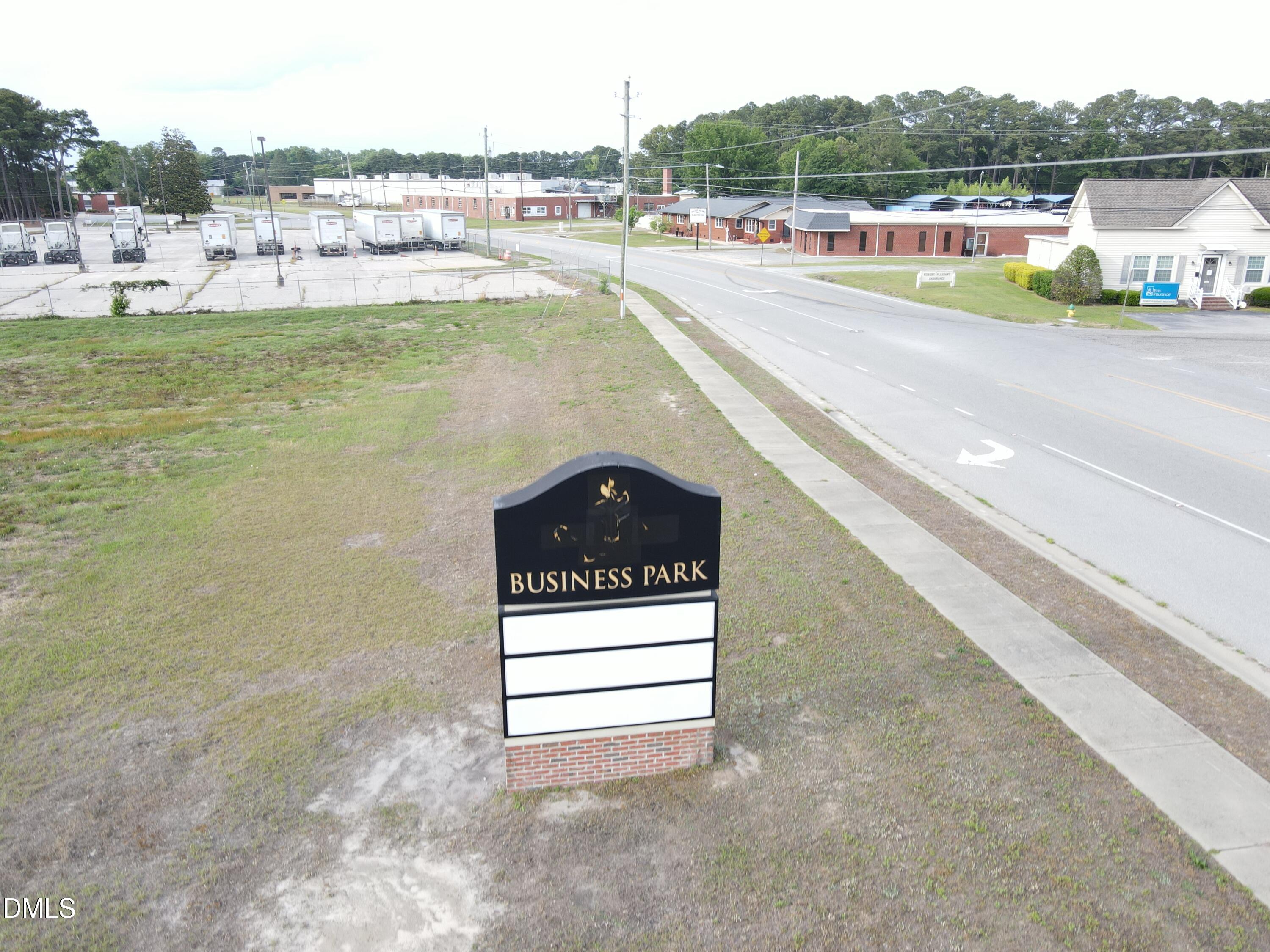 Sign on Lot 4