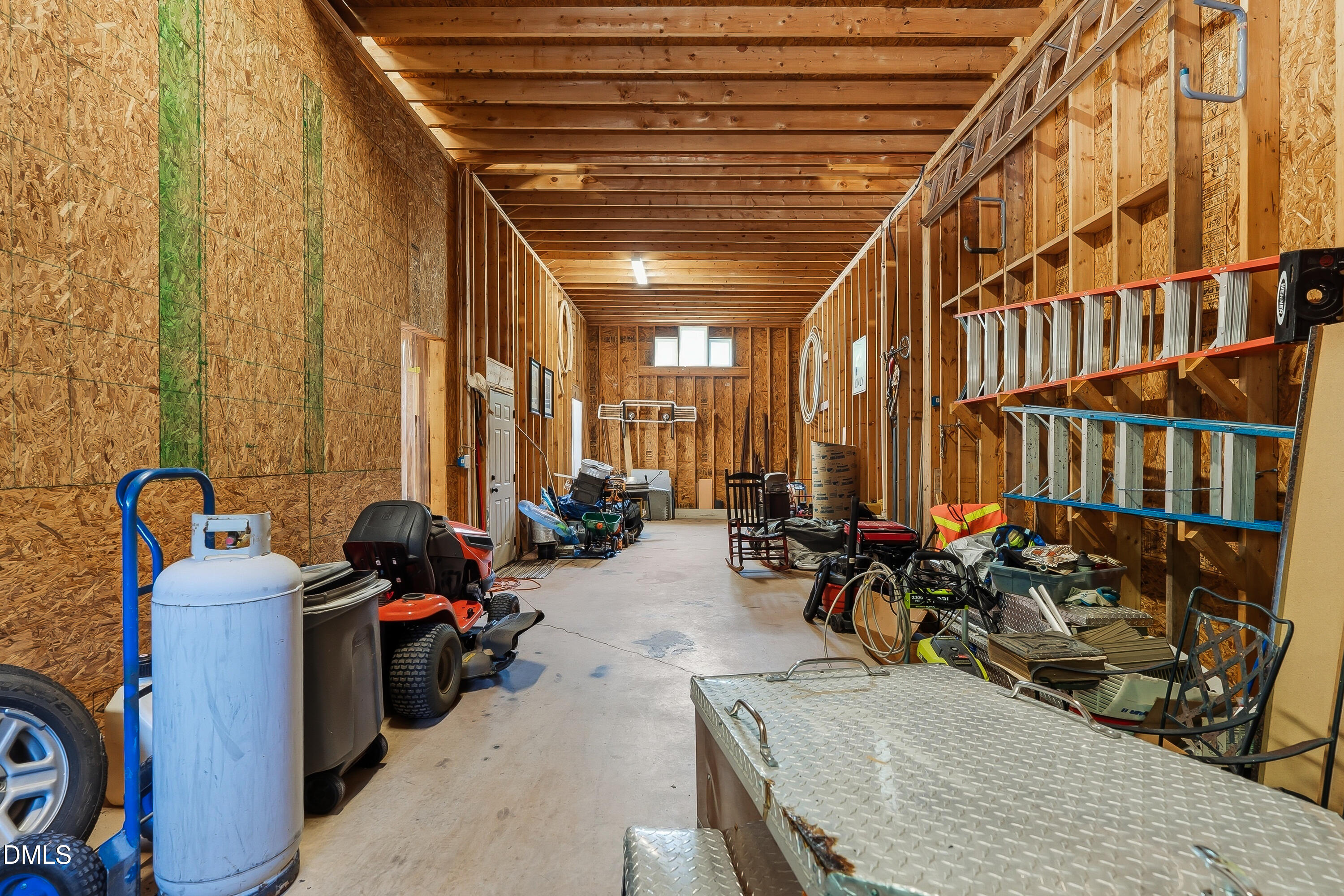 property-img