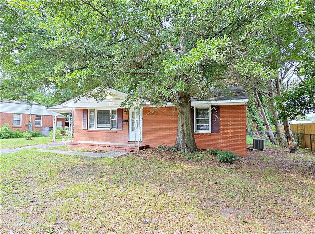 Exterior photo of 1814 Wayne Lane, Fayetteville, NC 28304. MLS: 766808