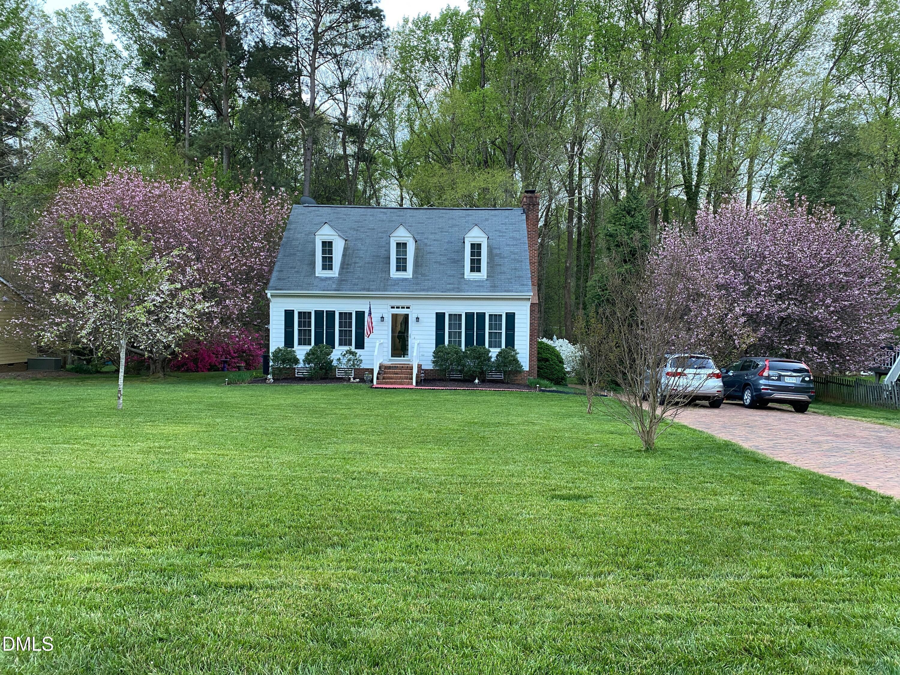 4033 Saint Edmunds Lane