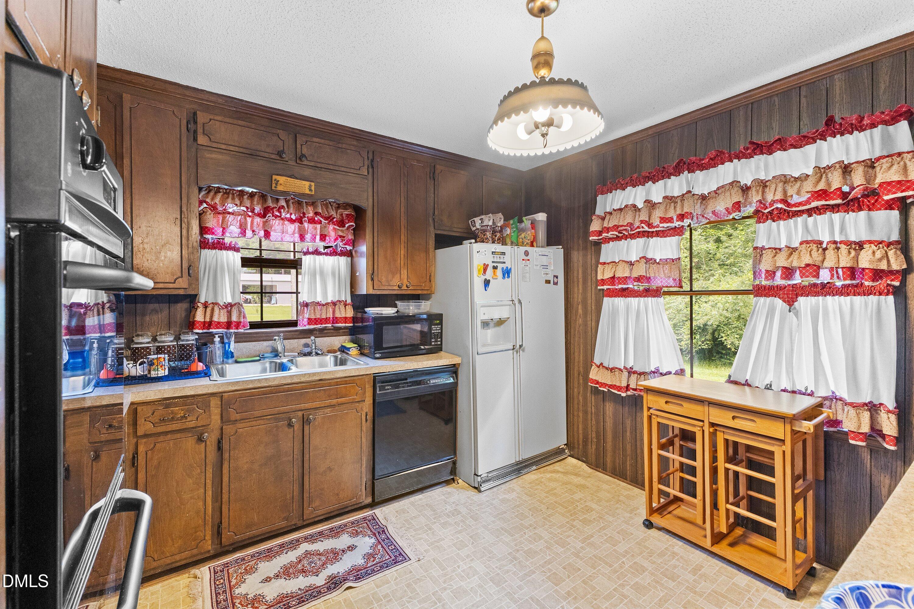 Exterior photo of 444 Thanksgiving Fire Road, Selma, NC 27576. MLS: 10190454
