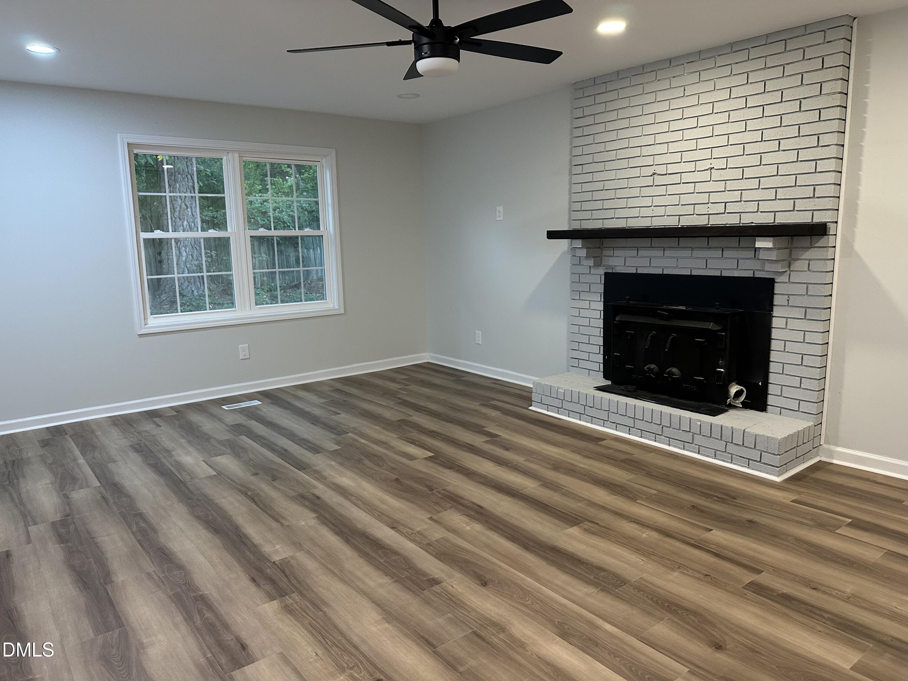 Exterior photo of 113 Beam Circle, Louisburg, NC 27549. MLS: 10191109