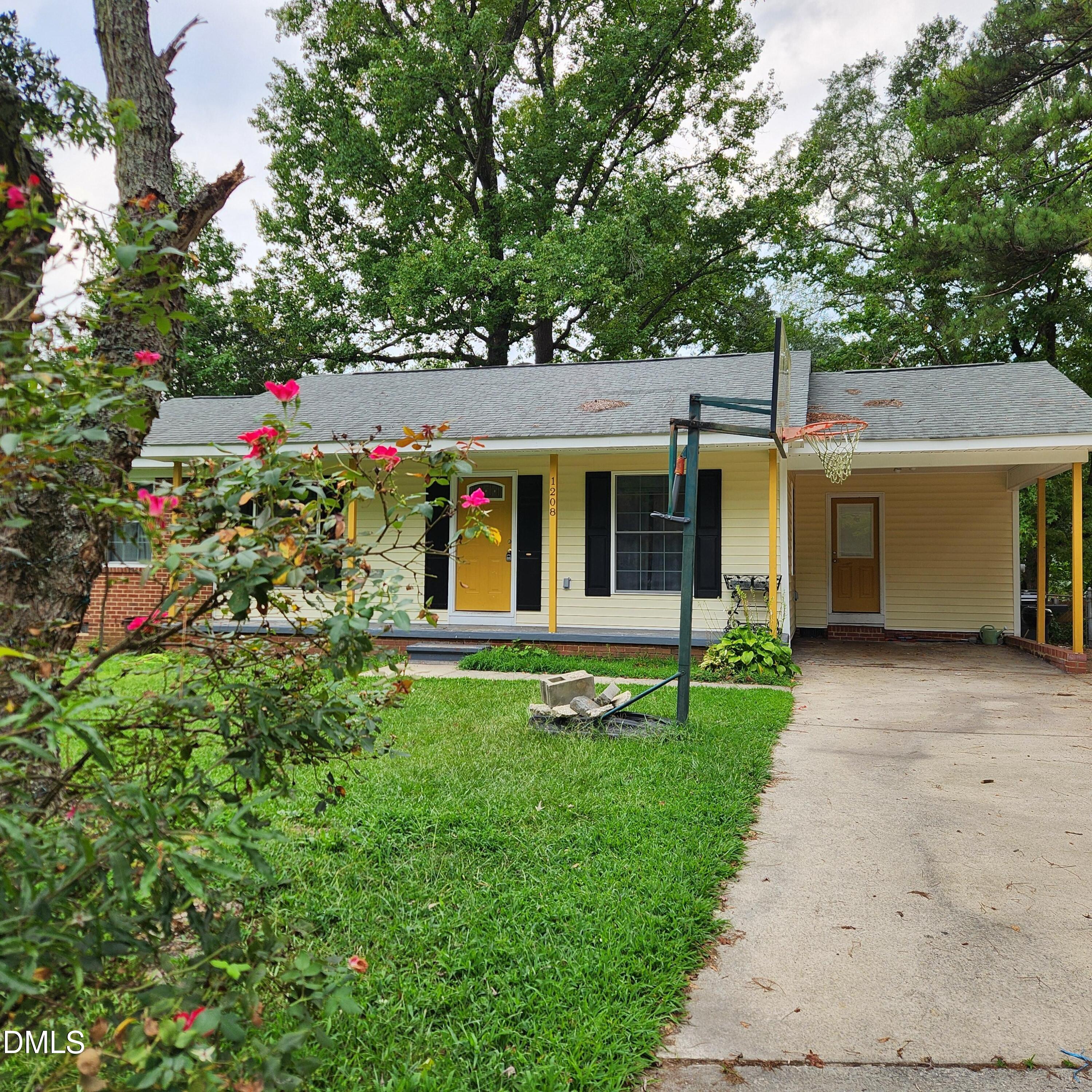 Exterior photo of 1208 Thames Court, Raleigh, NC 27610. MLS: 10192581