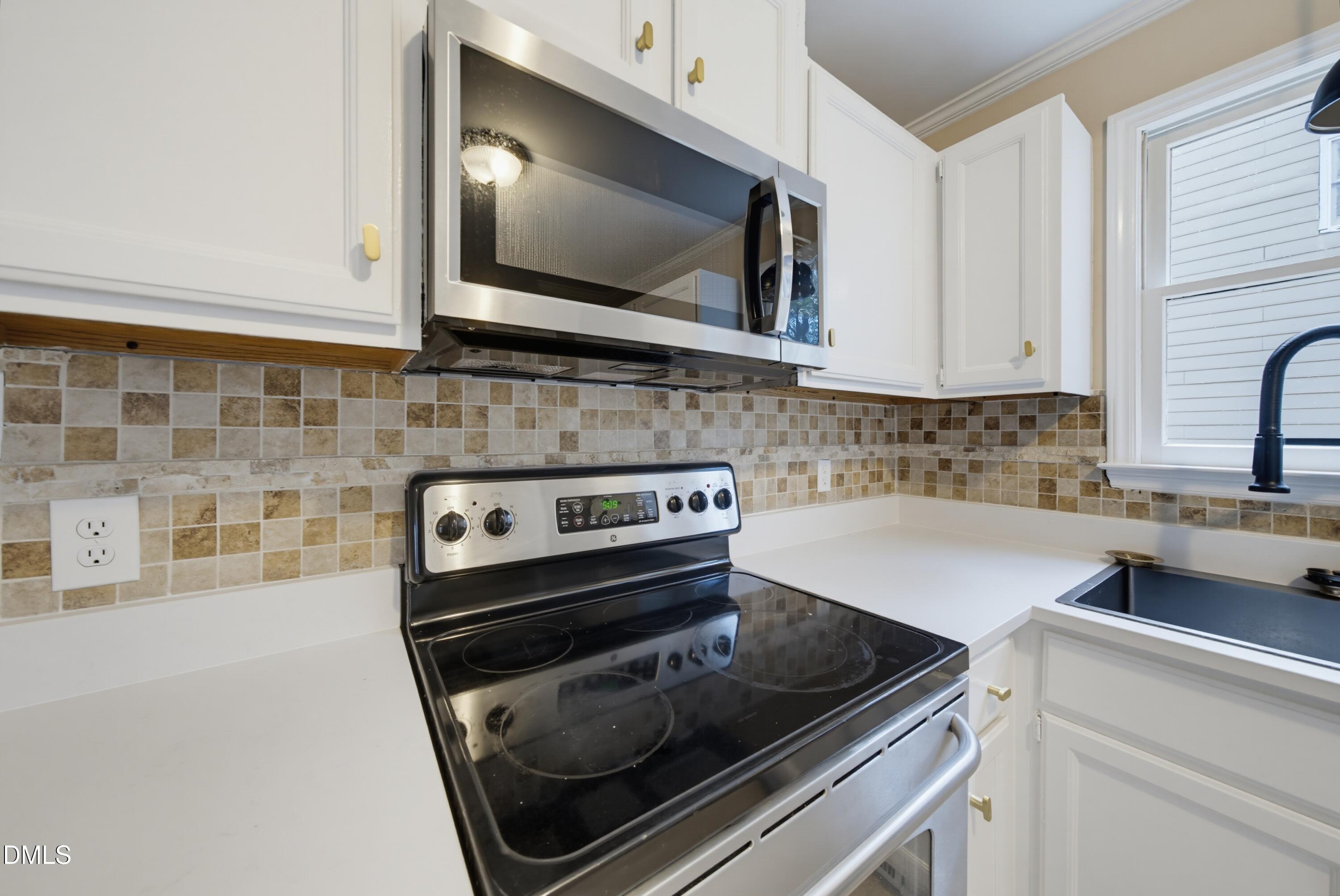 Exterior photo of 7313 Bassett Hall Court, Raleigh, NC 27616. MLS: 10195595