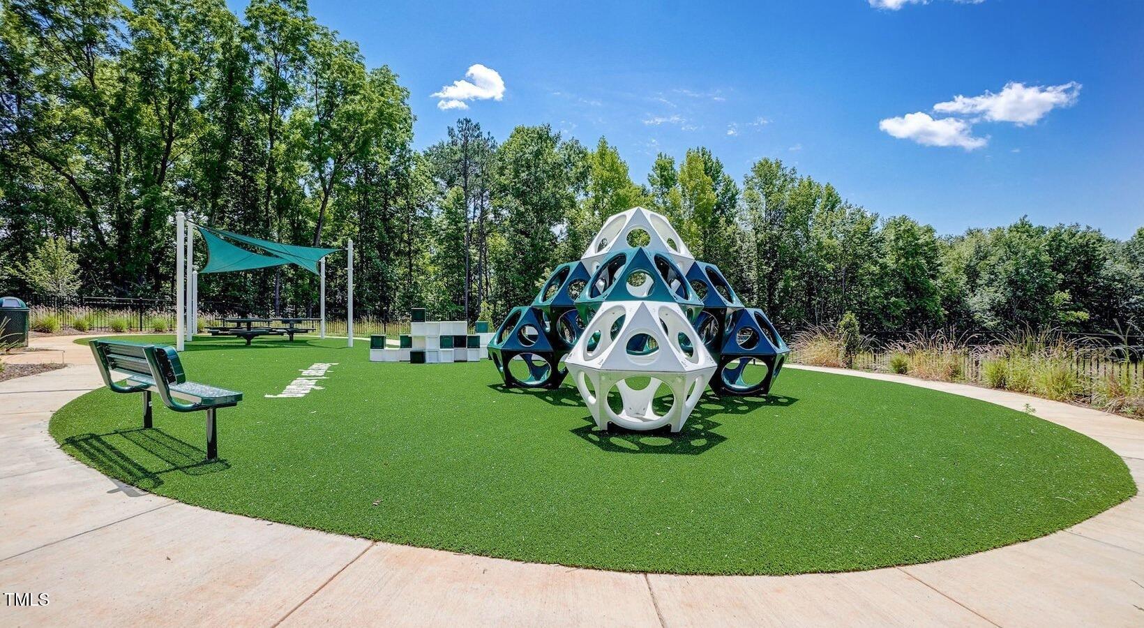 playground1-c8003ff6c081febcfa964e5e7028