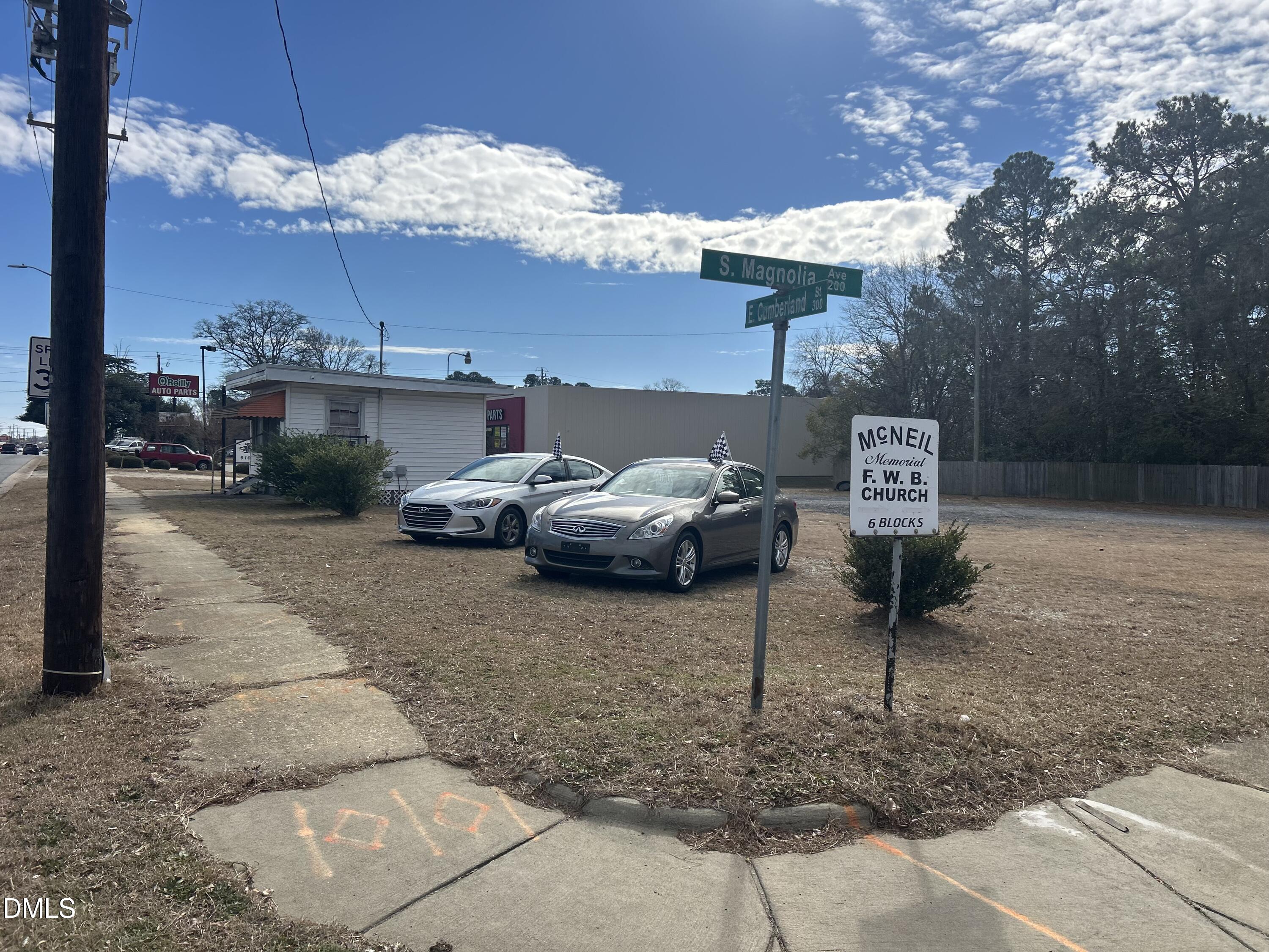 Exterior photo of 207 S Magnolia Avenue, Dunn, NC 28334. MLS: 10192625