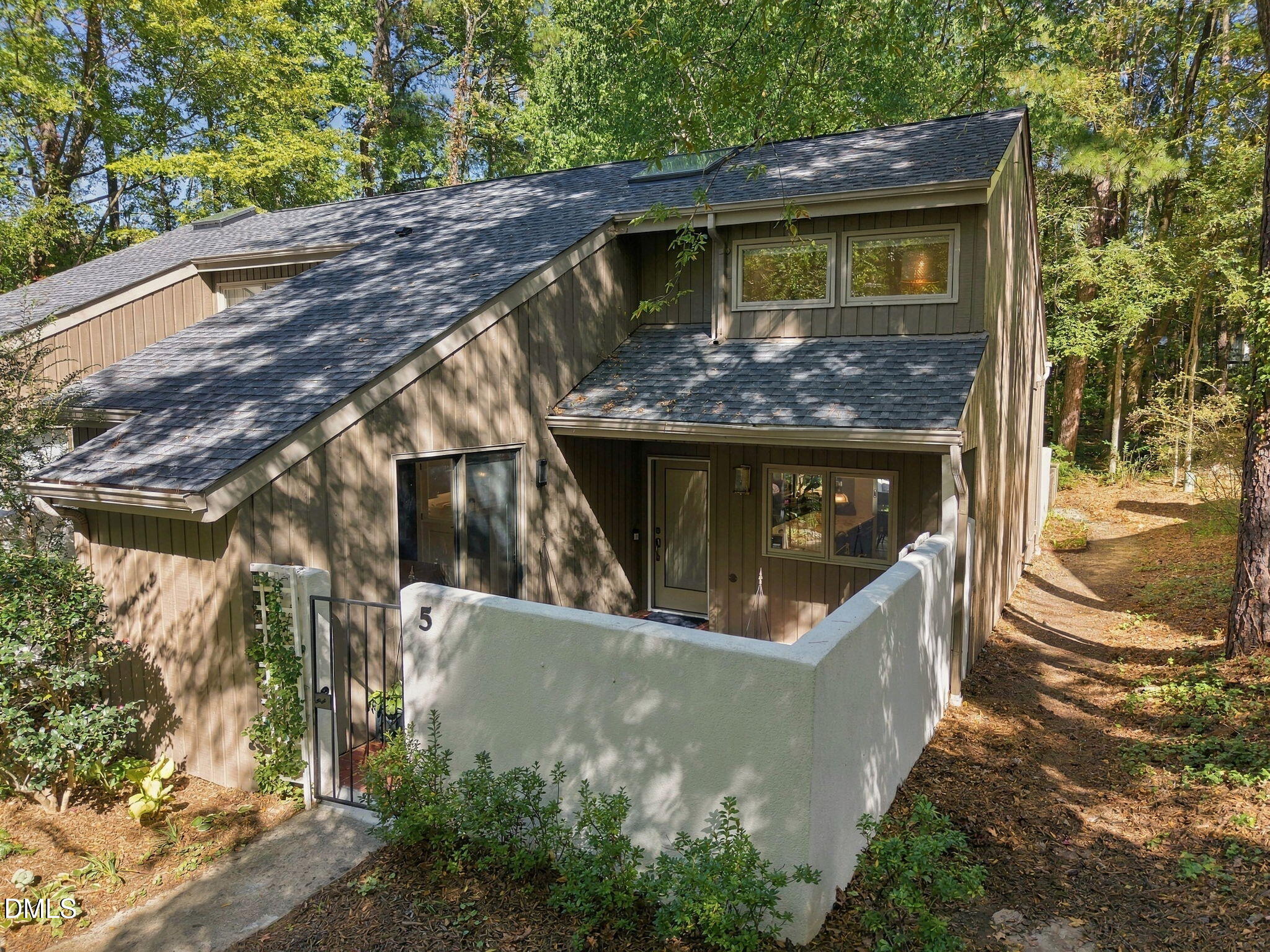 5 Banstead Place