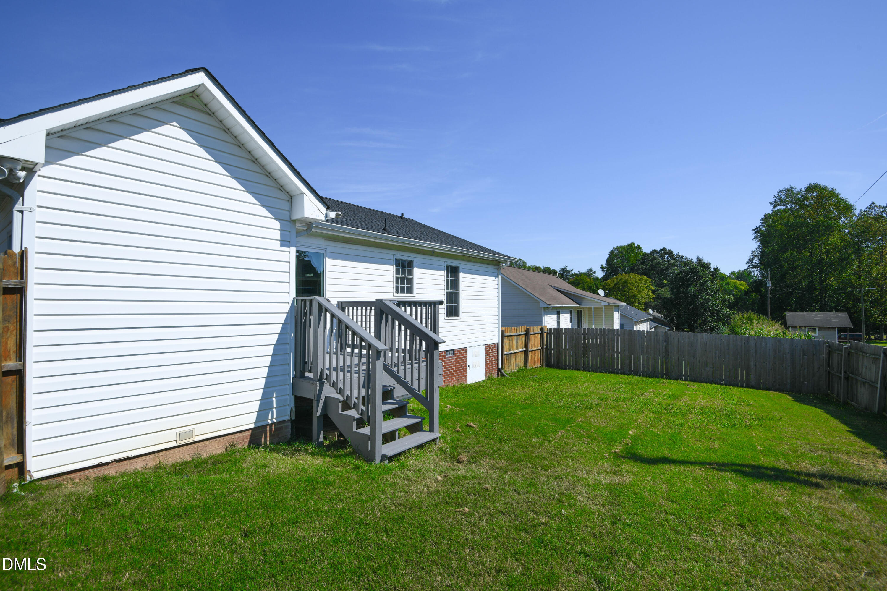Exterior photo of 113 Justin Court, Burlington, NC 27217. MLS: 10196475