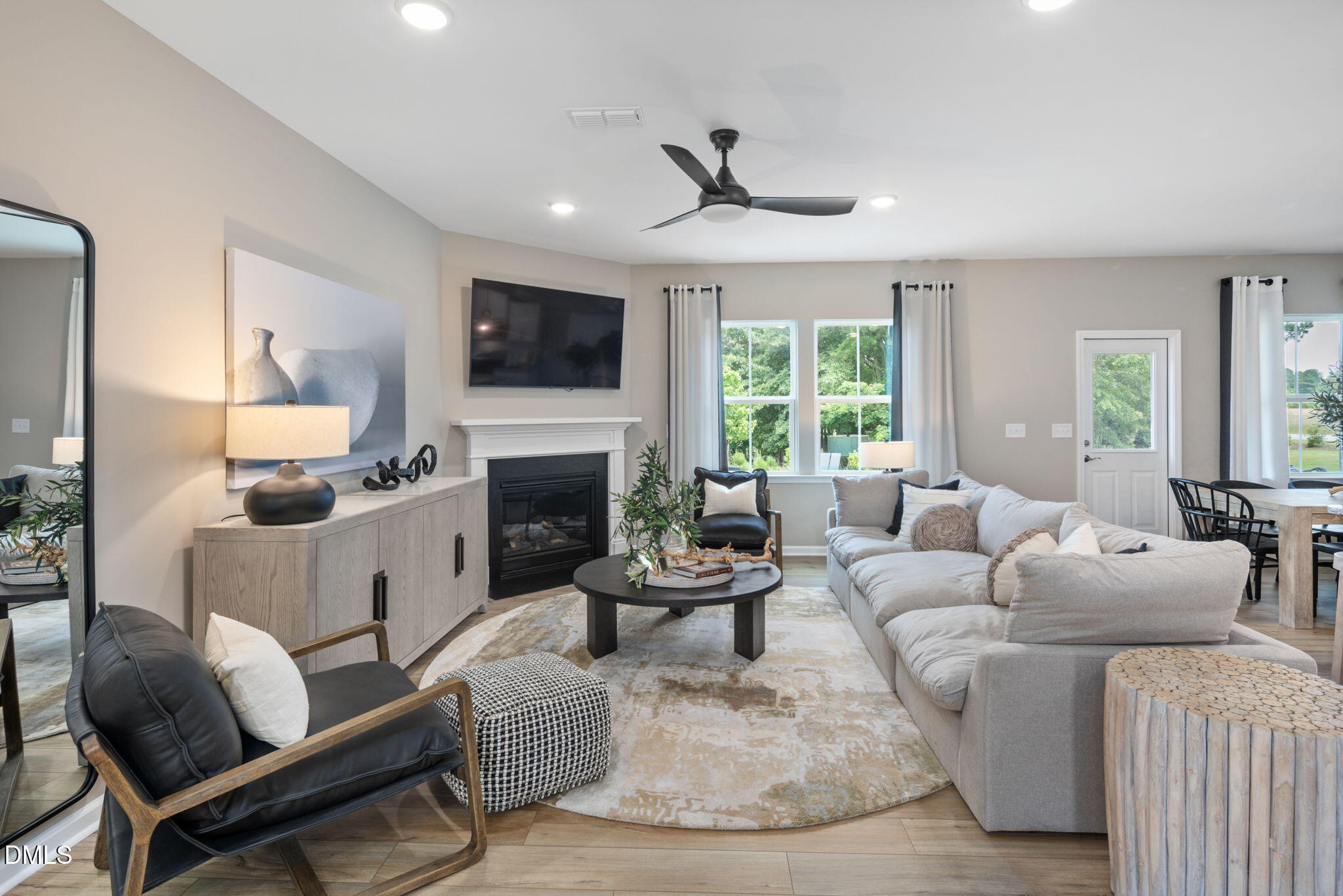Exterior photo of 609 Branthurst Drive, Fuquay Varina, NC 27526. MLS: 10186827