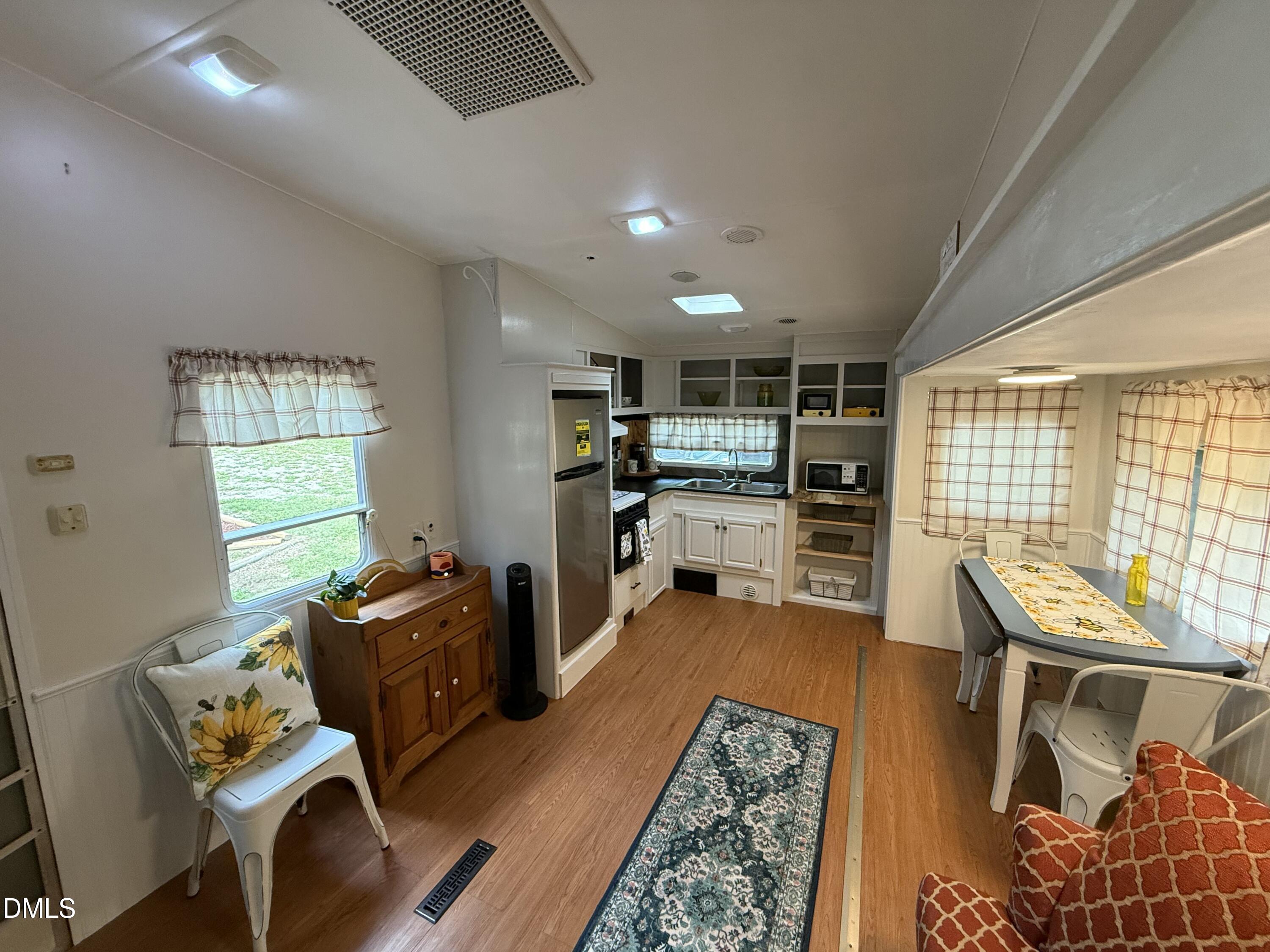 property-img