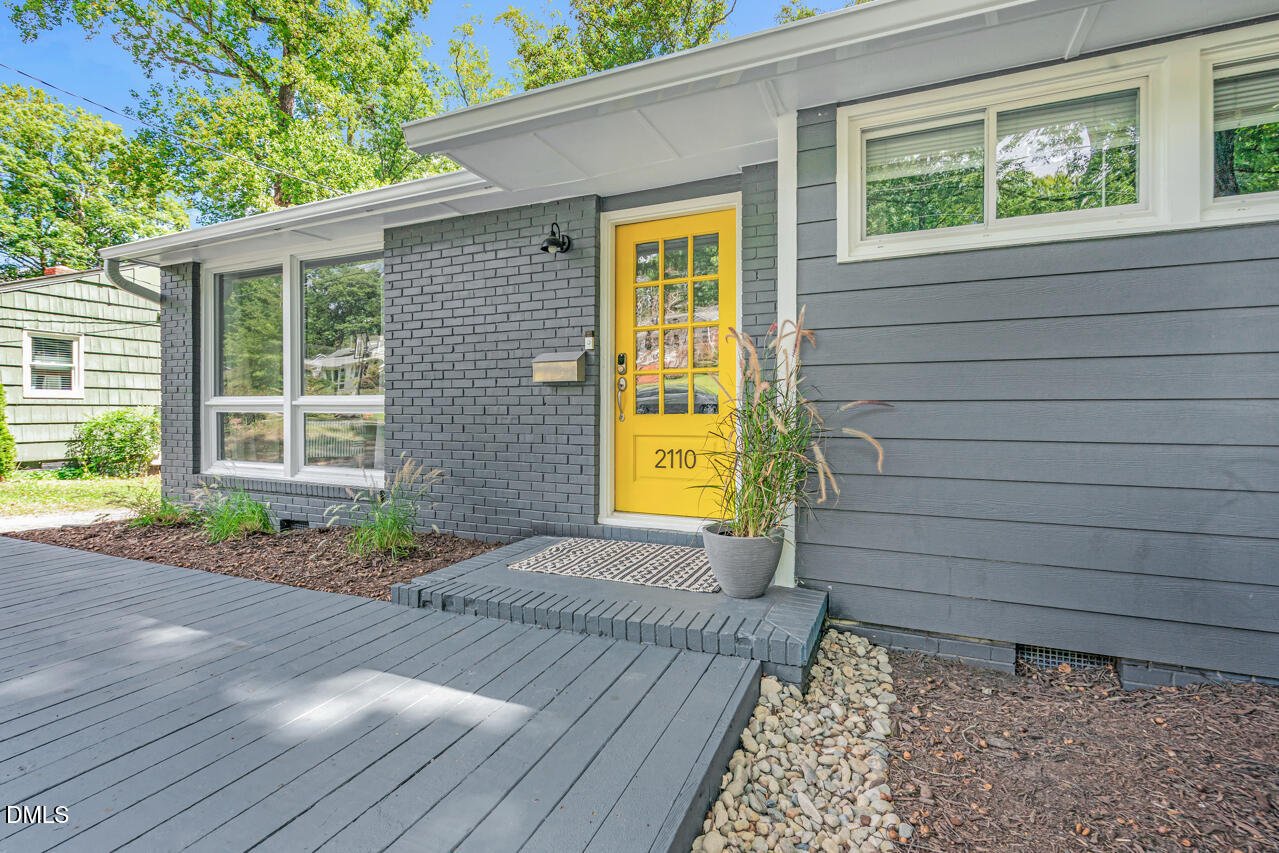 2110 Woodview Drive