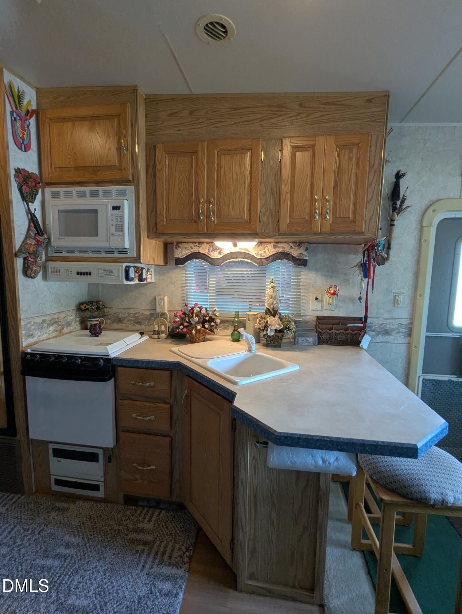 property-img