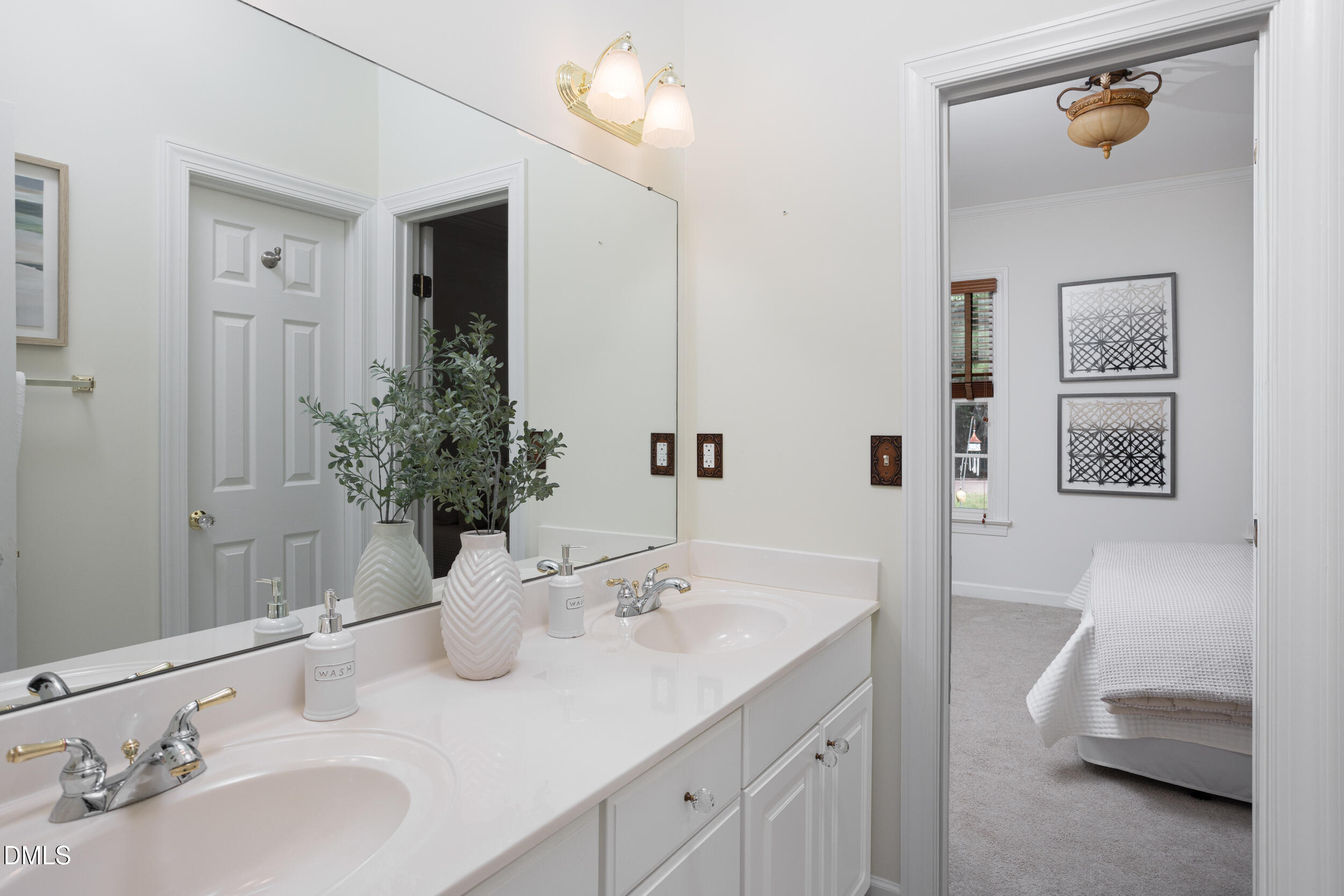 Exterior photo of 1000 E Oak Drive, Durham, NC 27705. MLS: 10188831