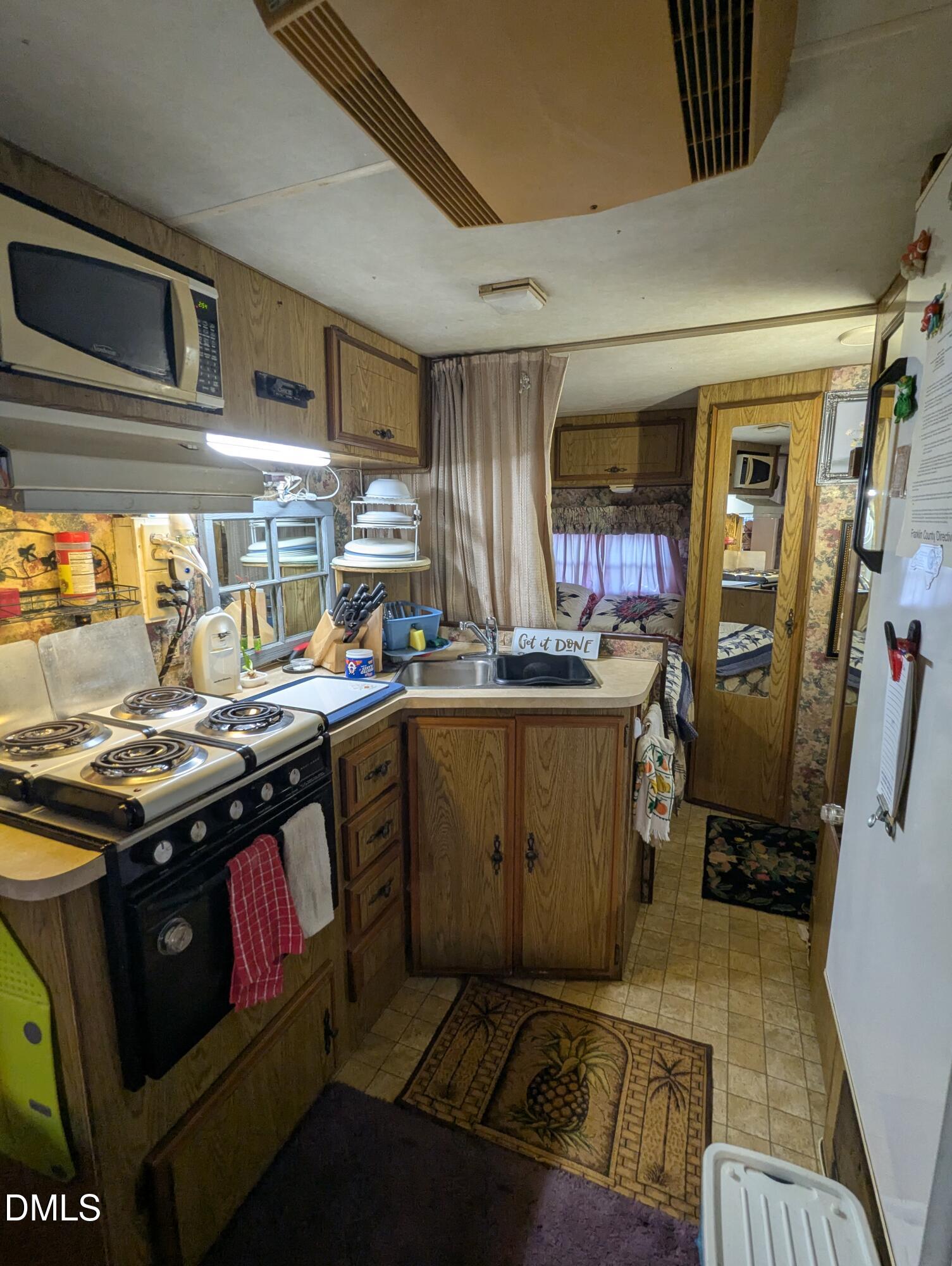 property-img