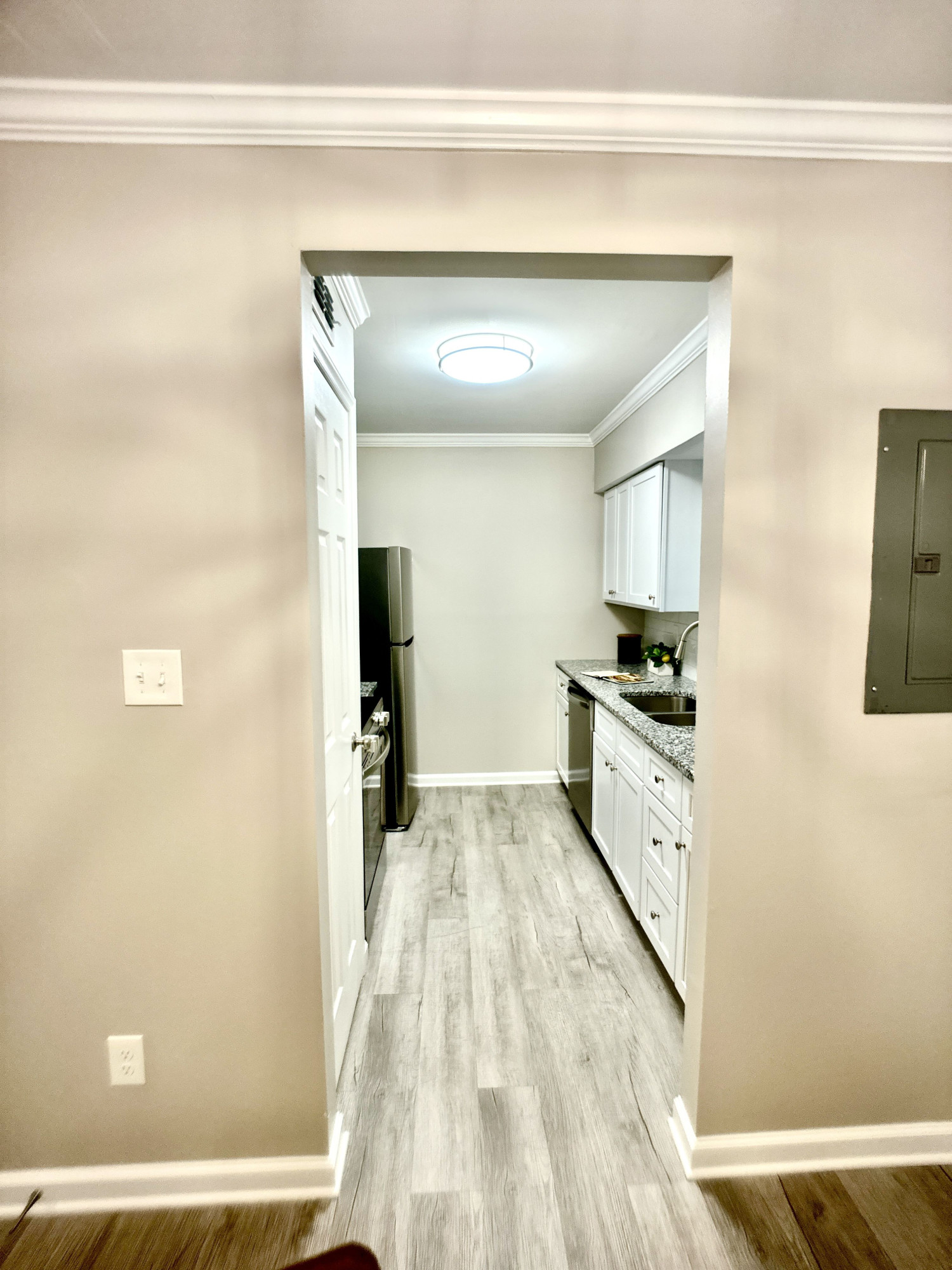 Exterior photo of 220 Bladen Street, Raleigh, NC 27601. MLS: 10182586