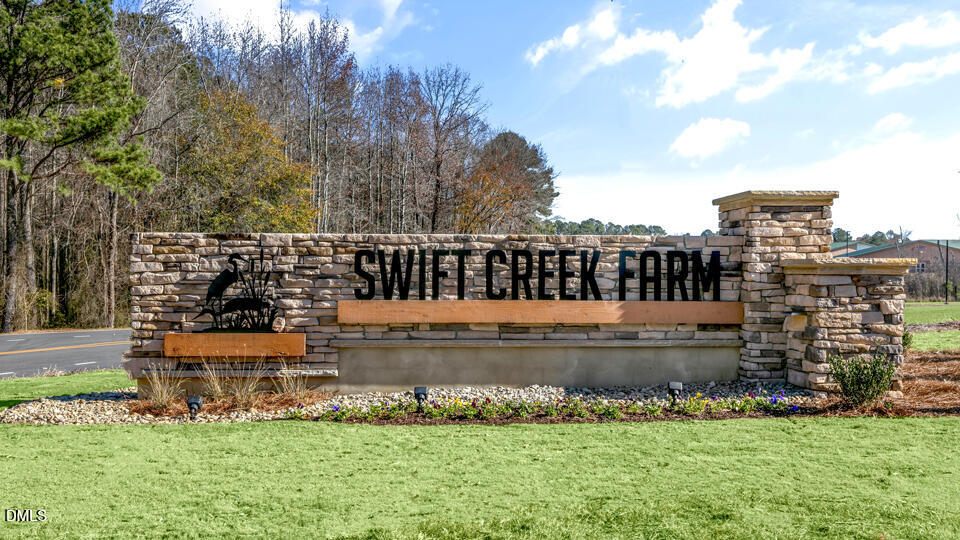 Exterior photo of 533 Swift Creek Farm Lane, Clayton, NC 27520. MLS: 10191302