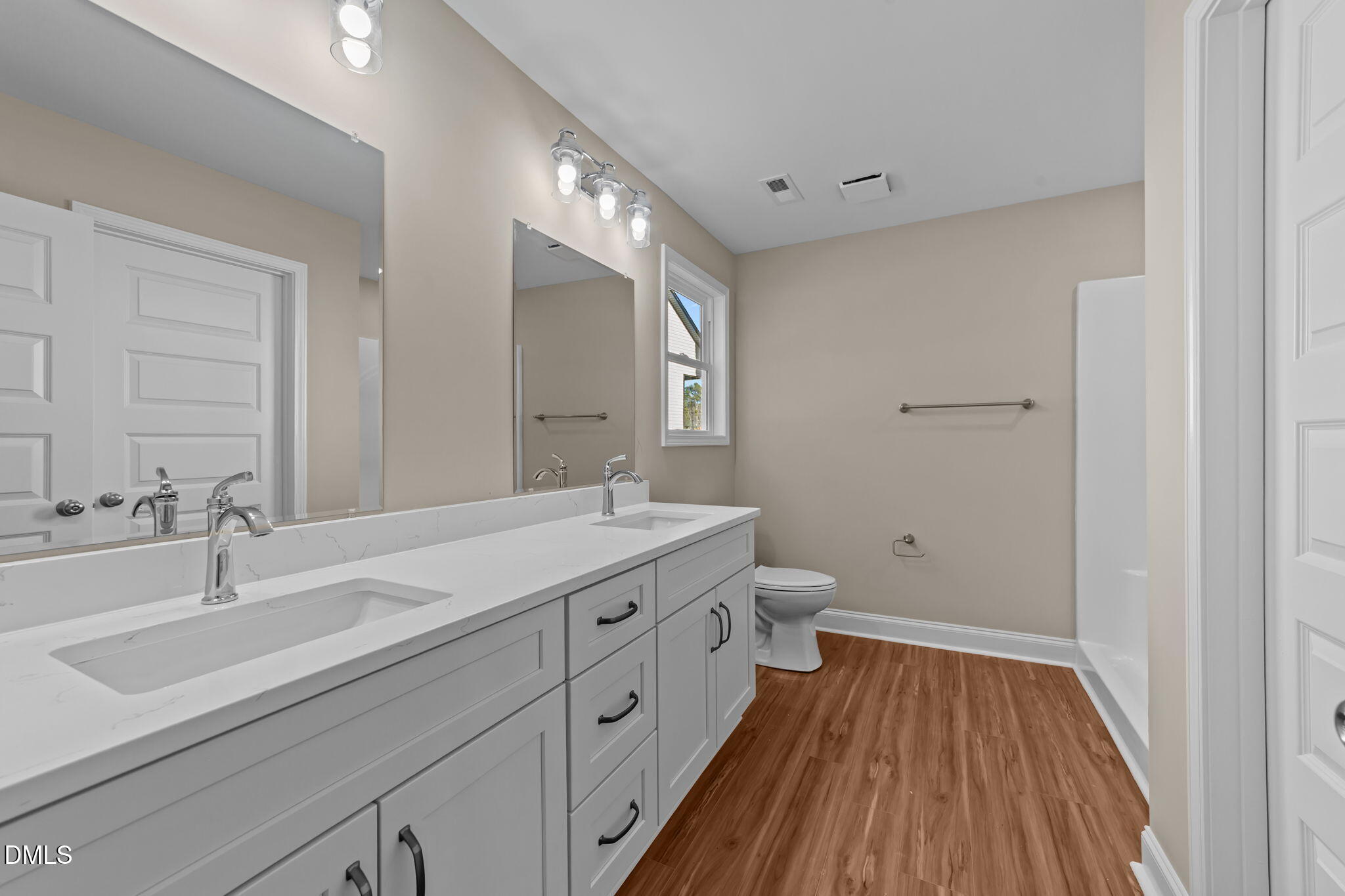property-img