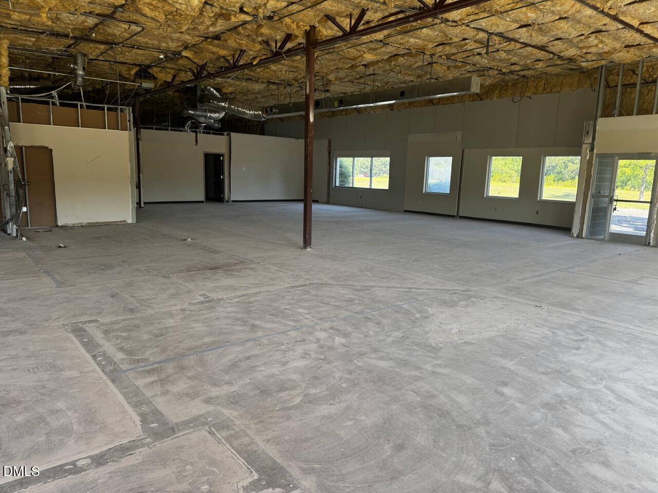 Large Space Back