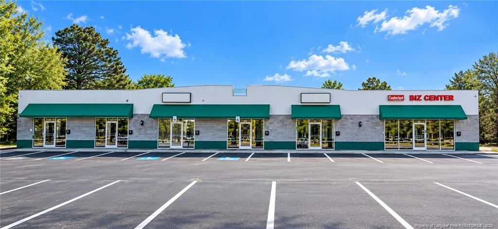 Exterior photo of 3069 Cumberland Road 104, Fayetteville, NC 28306. MLS: 769923