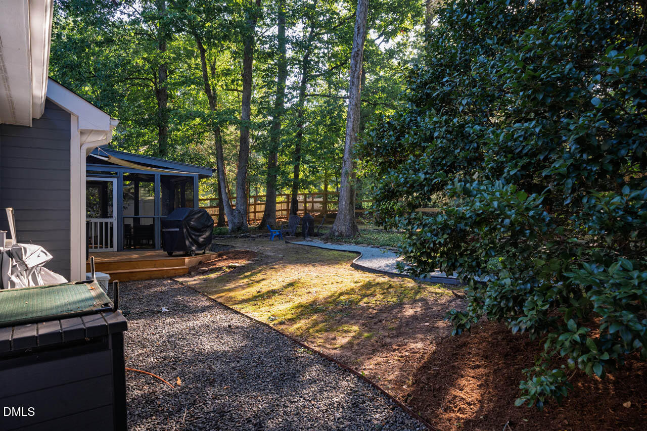 Exterior photo of 9 Edgestone Place, Chapel Hill, NC 27517. MLS: 10191154