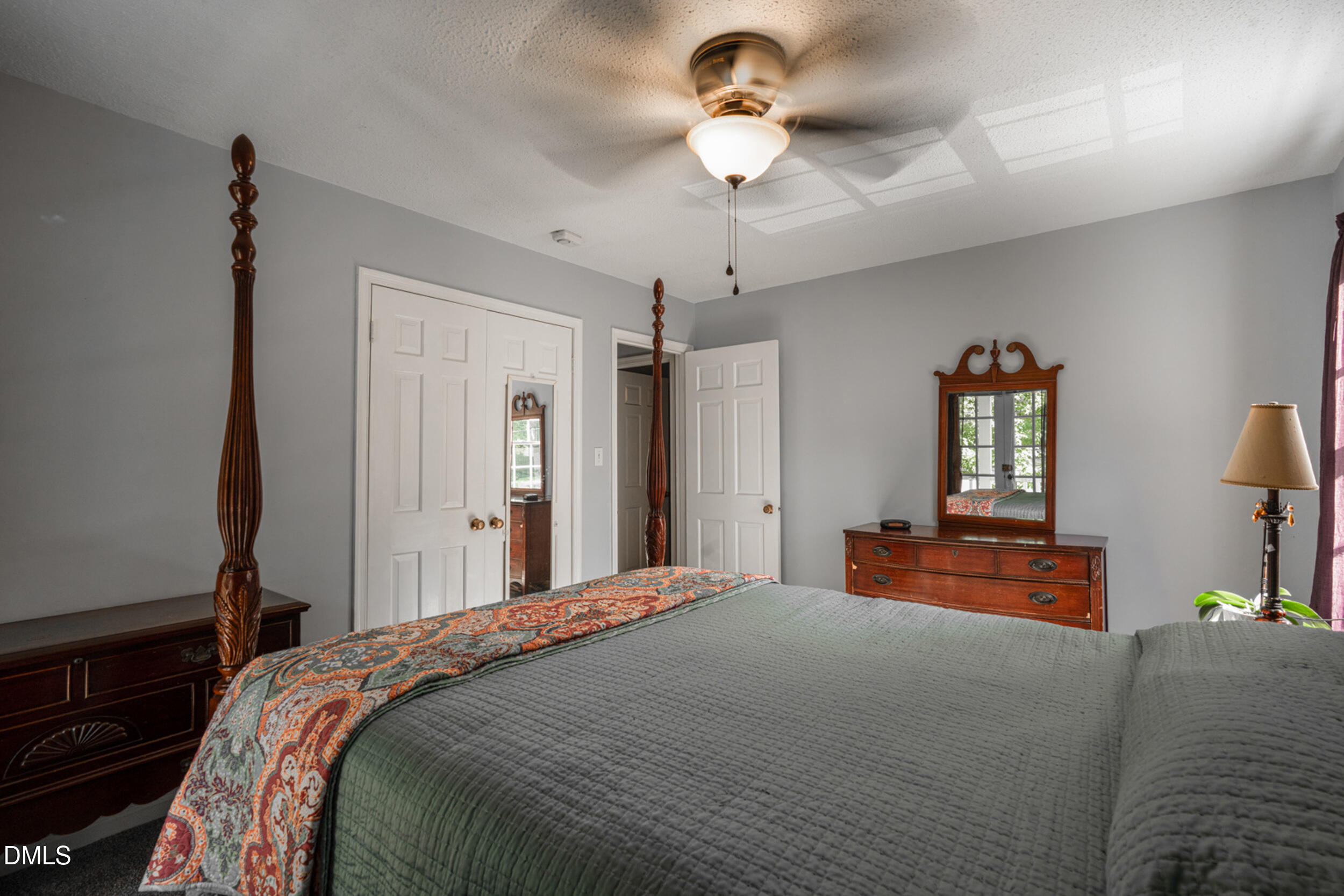Exterior photo of 1008 E Millbrook Road, Raleigh, NC 27609. MLS: 10185531