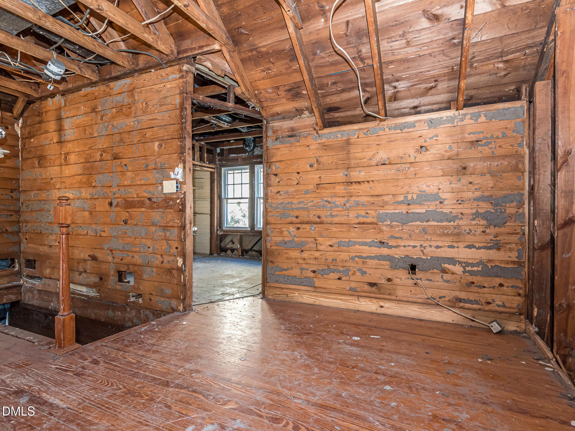 InTrust_Realty_Lee_1825_White_Oak-7556