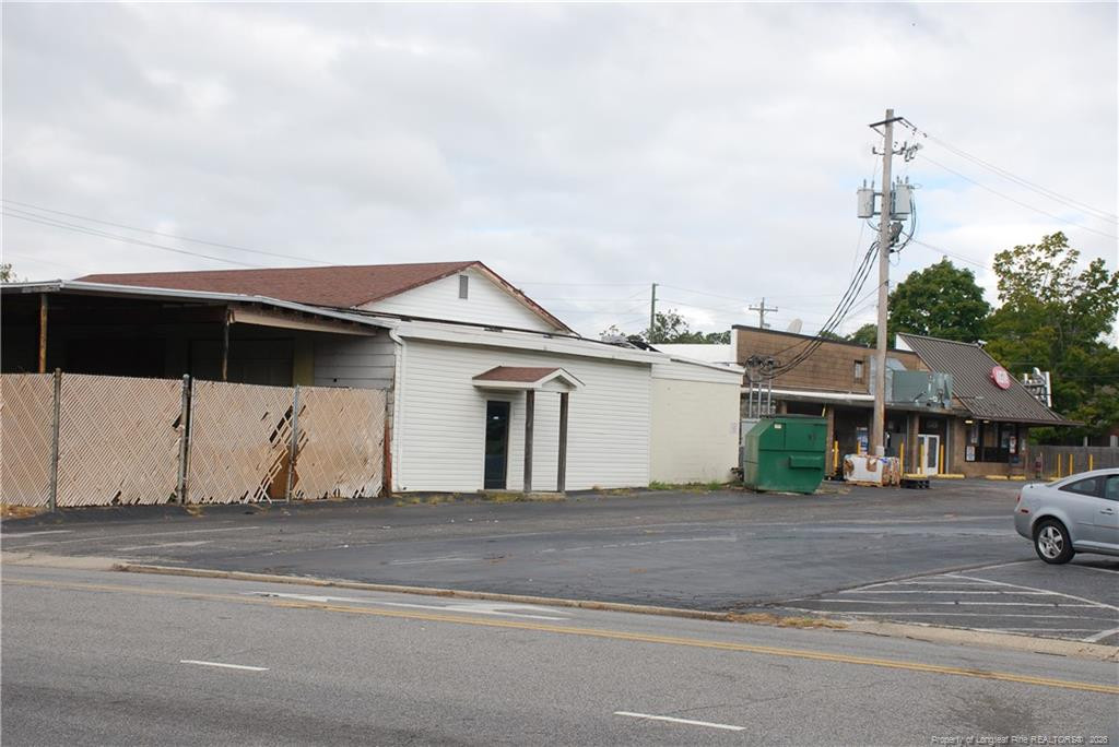 Exterior photo of 1002 E 5th Street, Lumberton, NC 28358. MLS: 769956