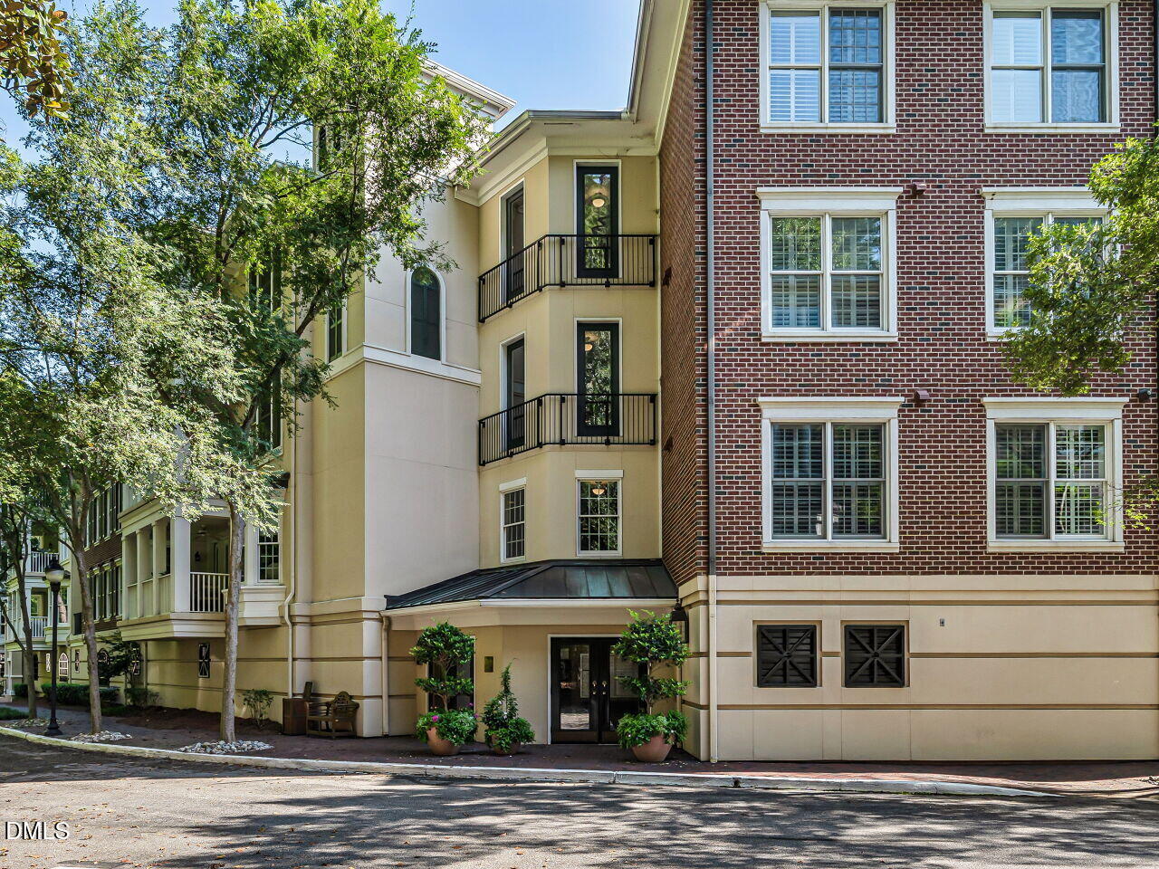 Exterior photo of 2701 Glenwood Gardens Lane 208, Raleigh, NC 27608. MLS: 10193021