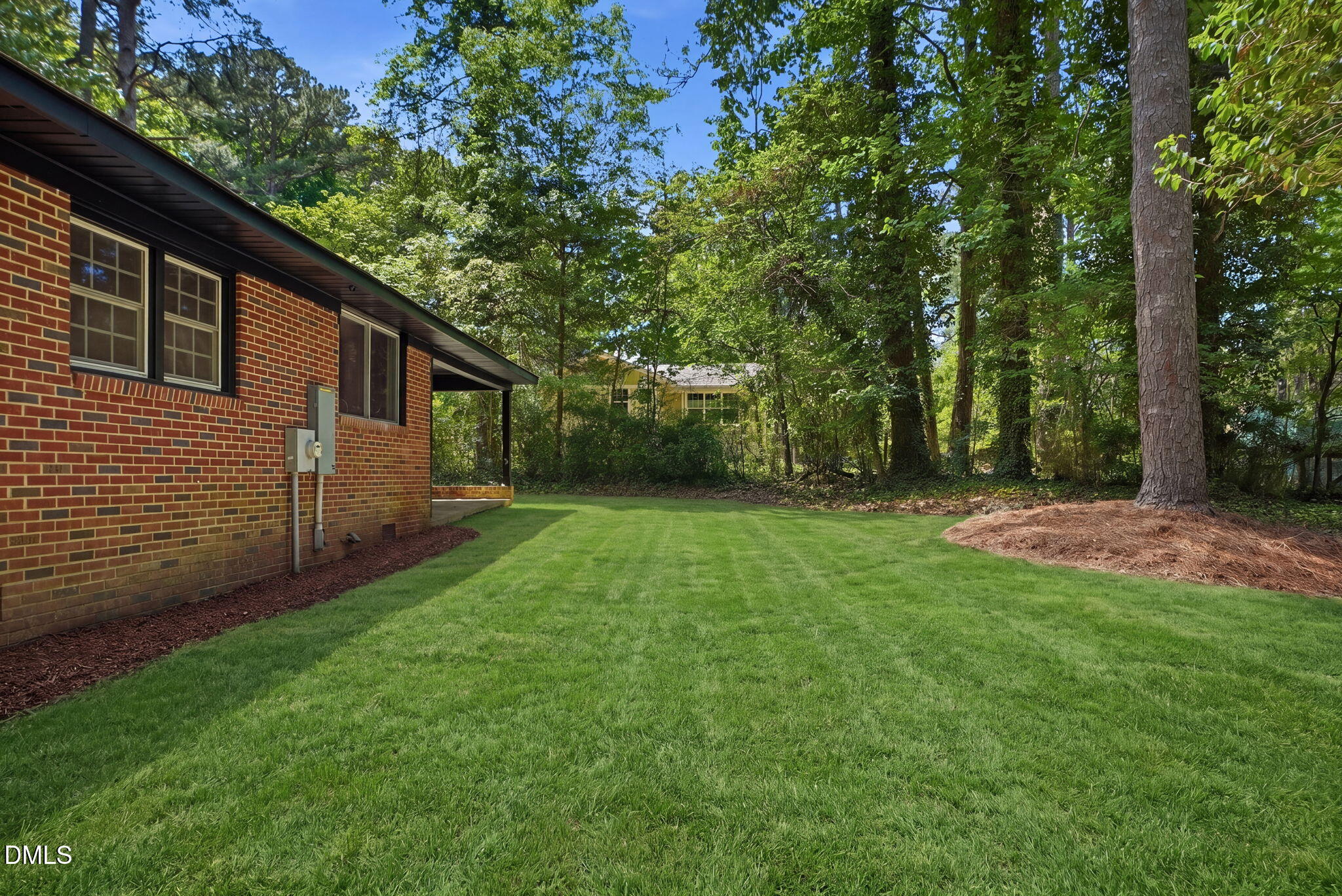 27 S Circle Drive-54 Grass