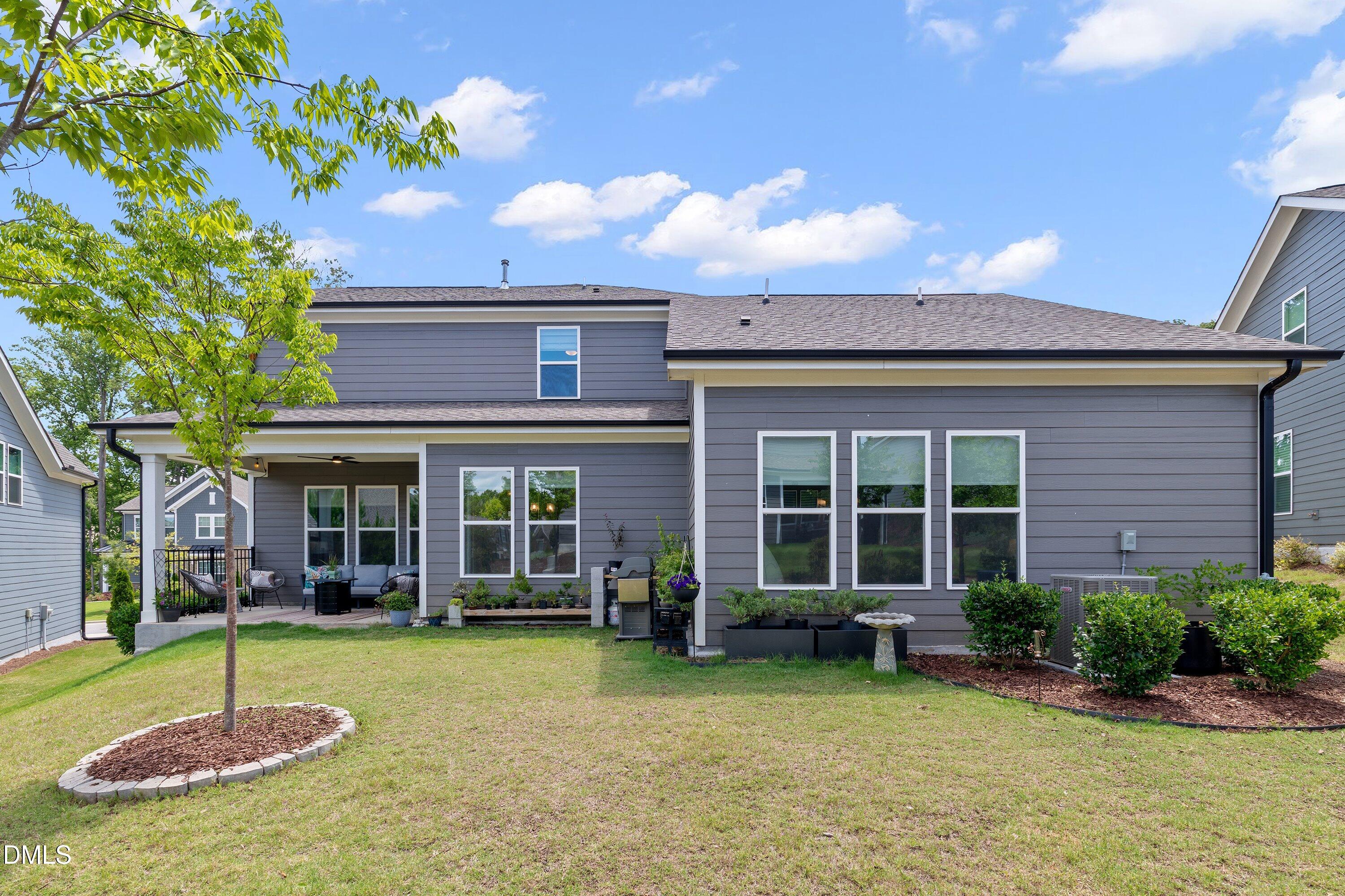Exterior photo of 916 Market House Way, Cary, NC 27518. MLS: 10177712