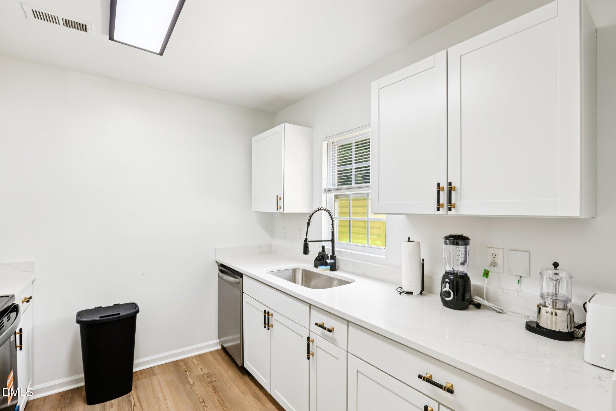 14-web-or-mls-1349 Crabtree Blvd-S1807-0