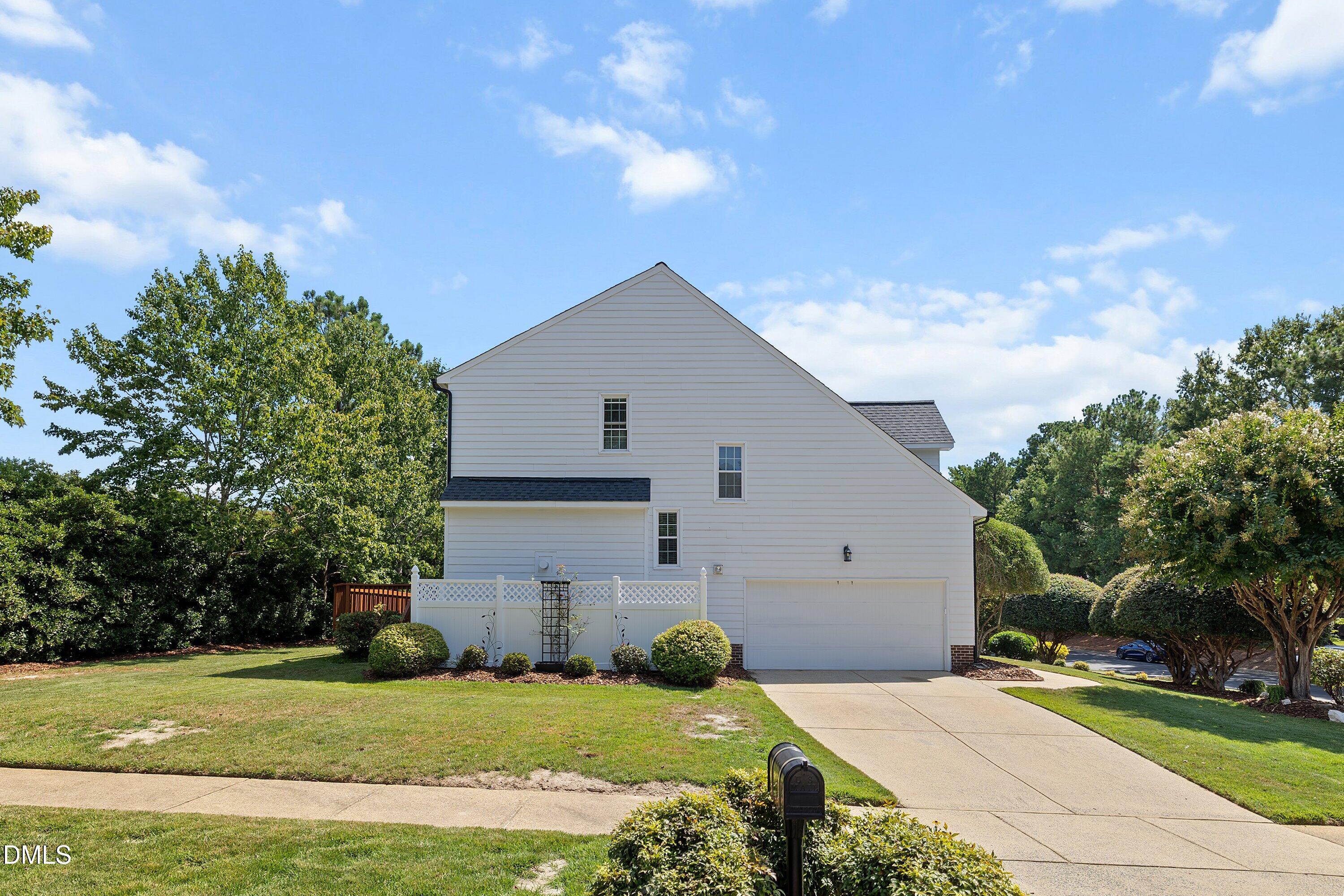 Exterior photo of 922 Haywards Heath Lane, Apex, NC 27502. MLS: 10191657