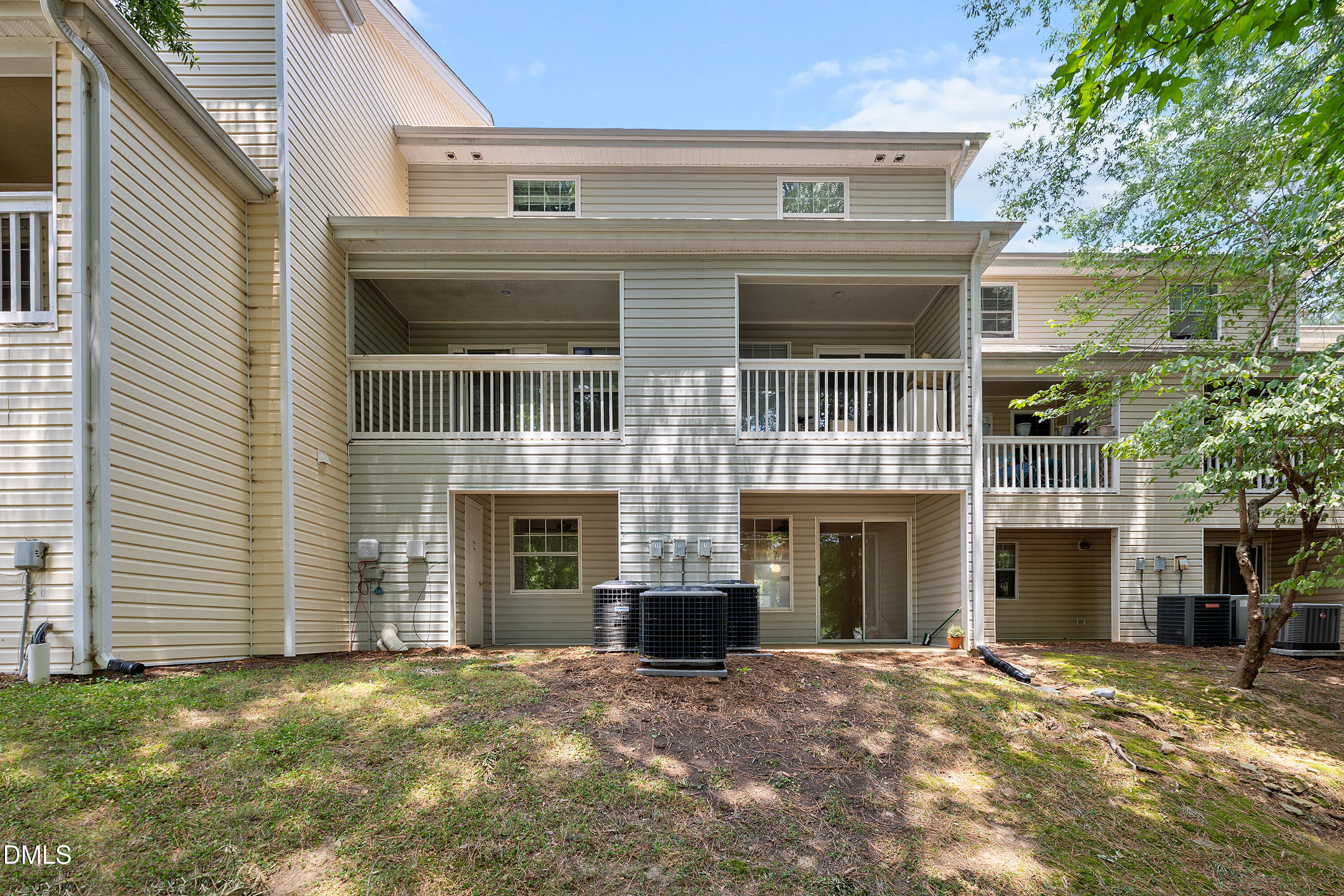 Exterior photo of 213 Schultz Street, Chapel Hill, NC 27514. MLS: 10174473