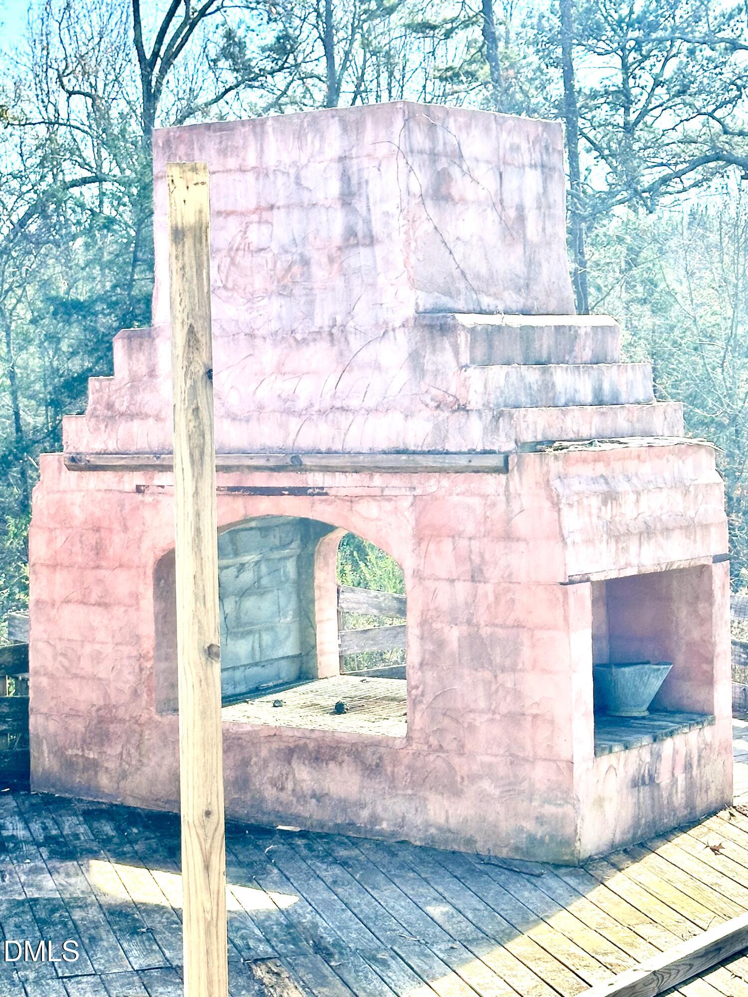 fireplace-outdoor