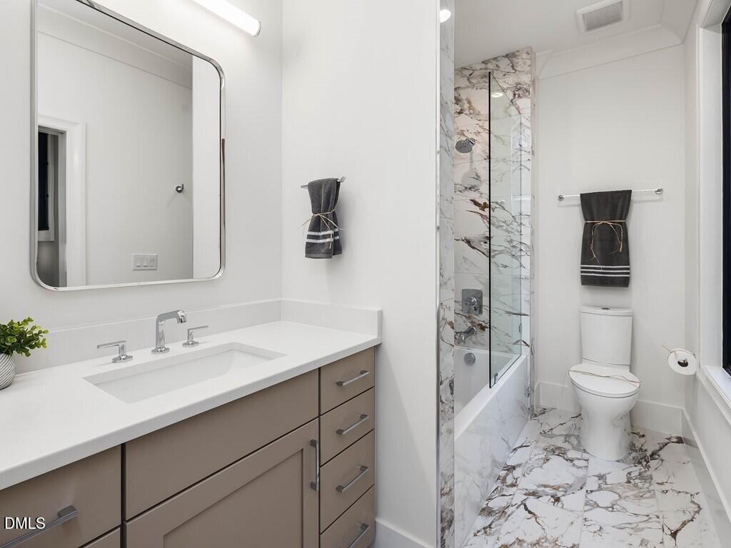 079_Bathroom