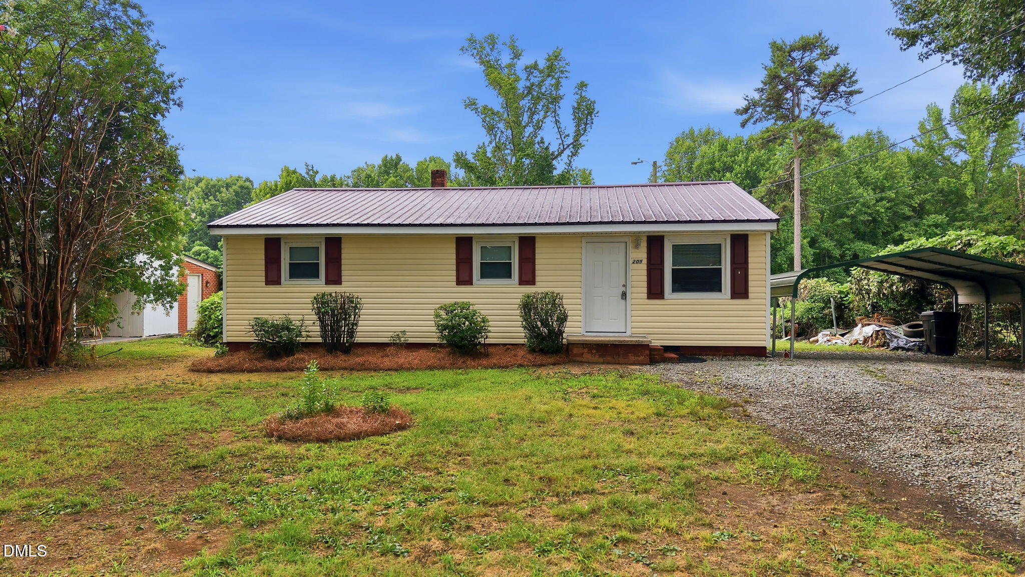 Exterior photo of 209 Montpelier Avenue, Roxboro, NC 27573. MLS: 10181787