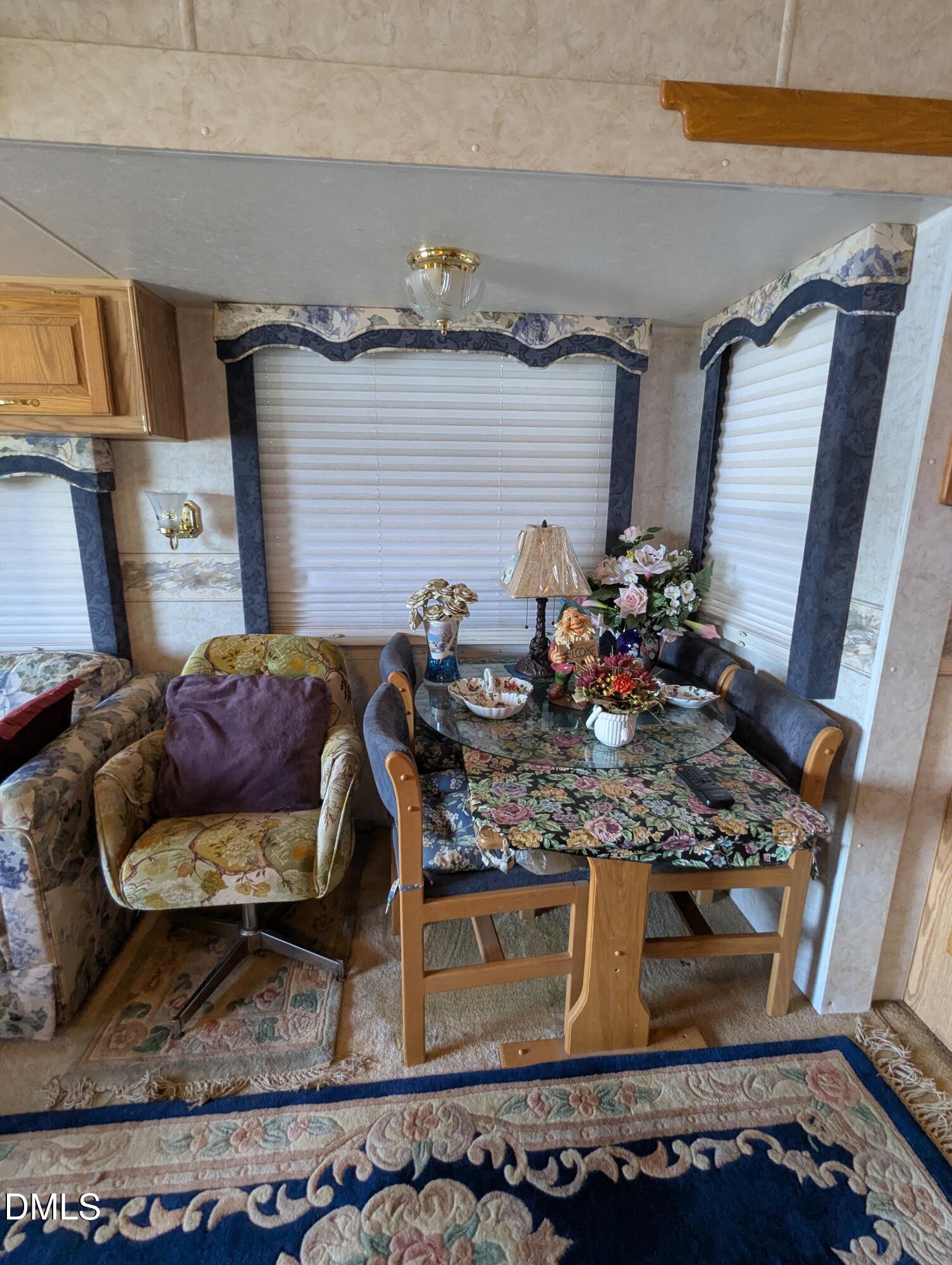 property-img