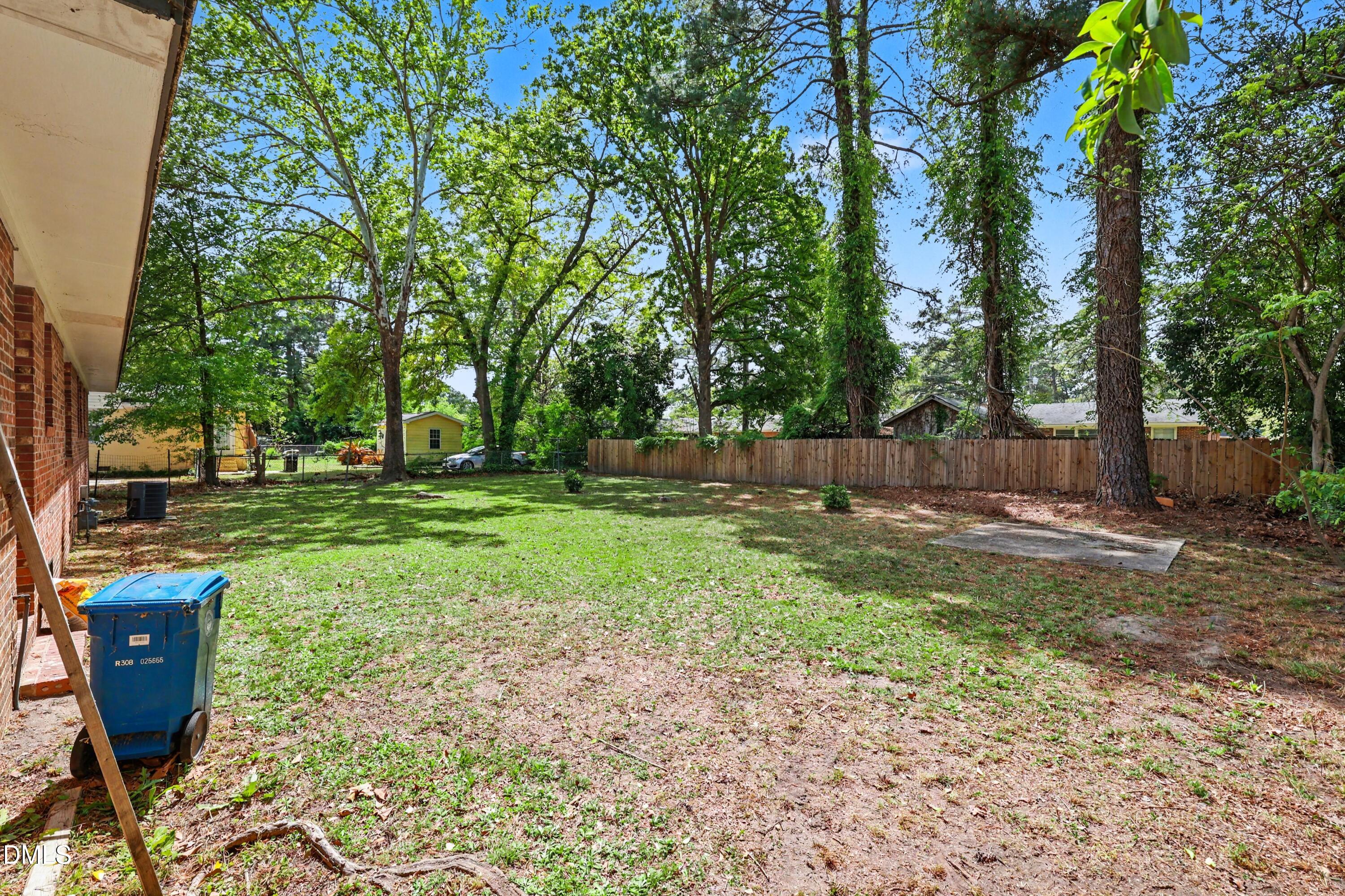 Exterior photo of 318 S Mcpherson Church Road, Fayetteville, NC 28303. MLS: 10192202