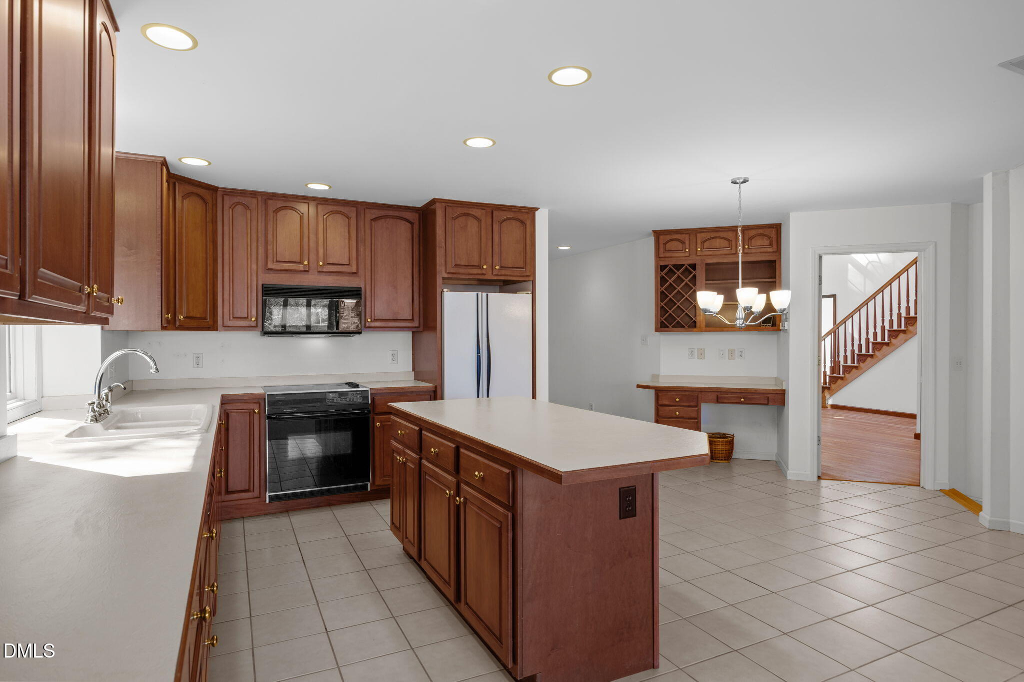 property-img